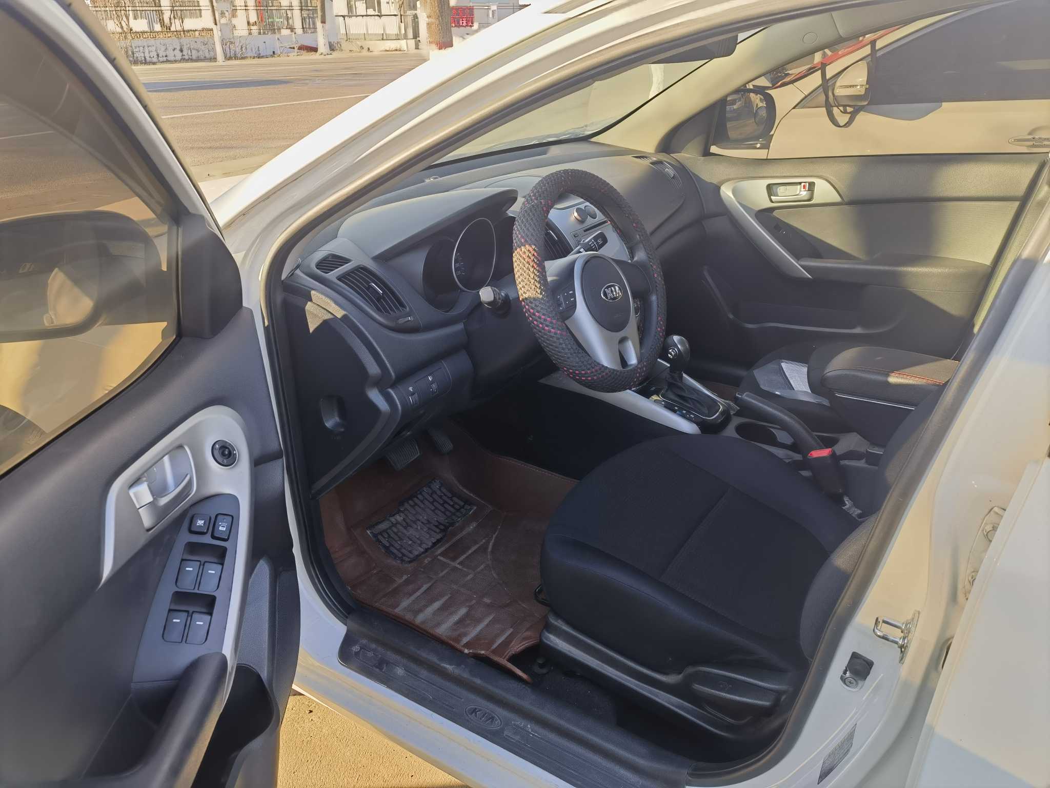 Kia Forte 2015 imagen de coche #11