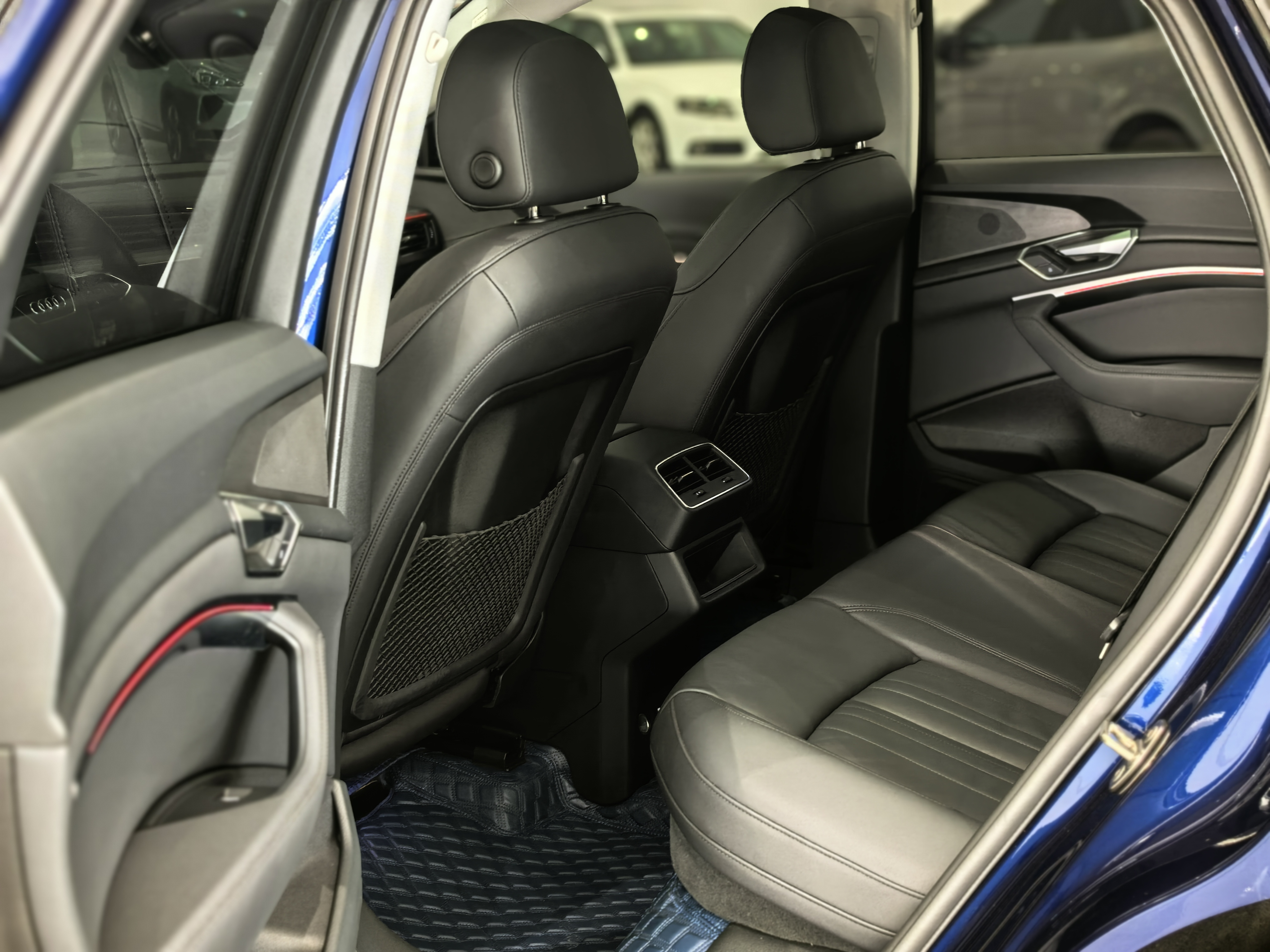 Audi e-tron (Imported) 2022 car image #11