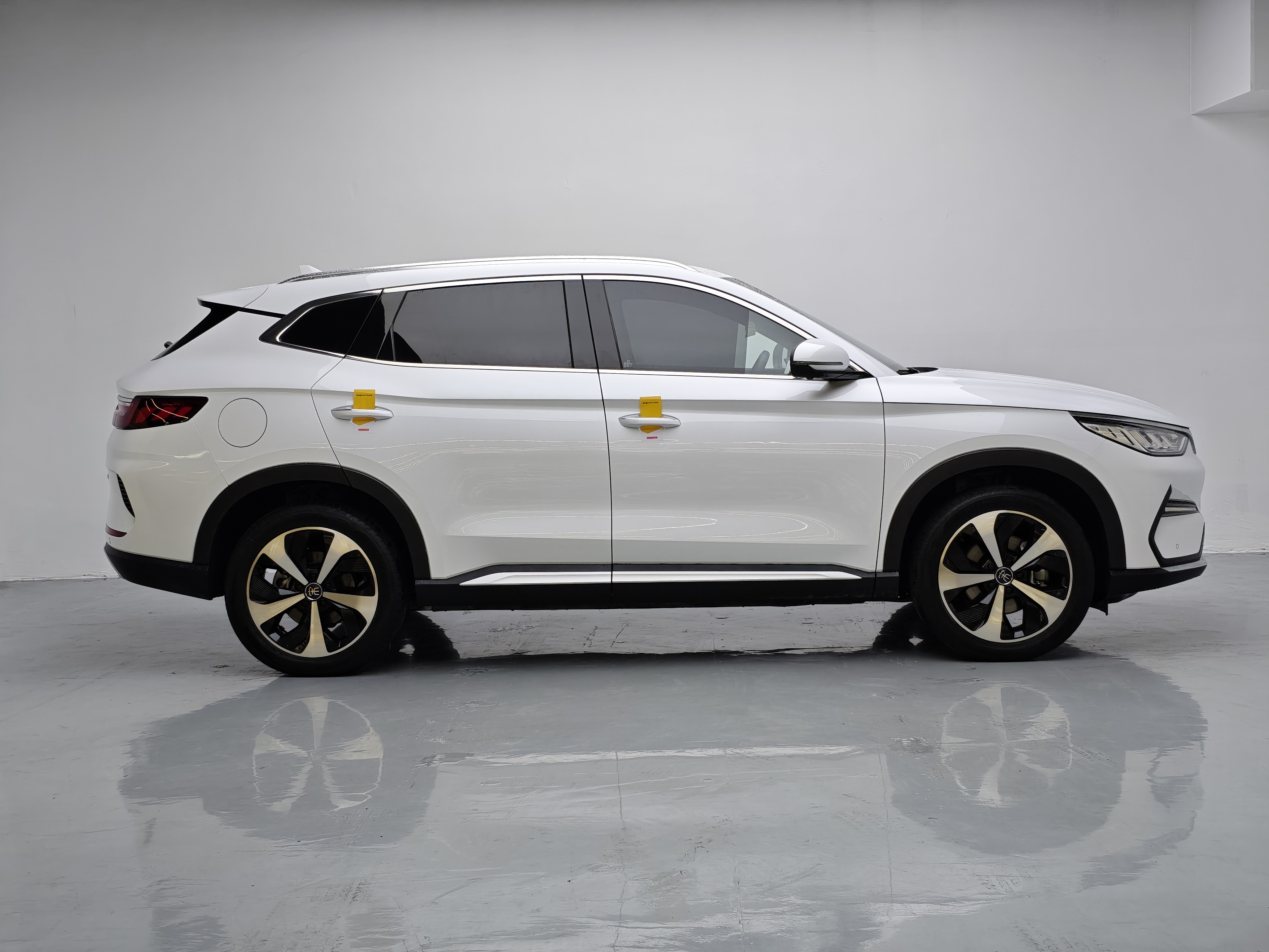 BYD Song Plus New Energy 2023 car image #11