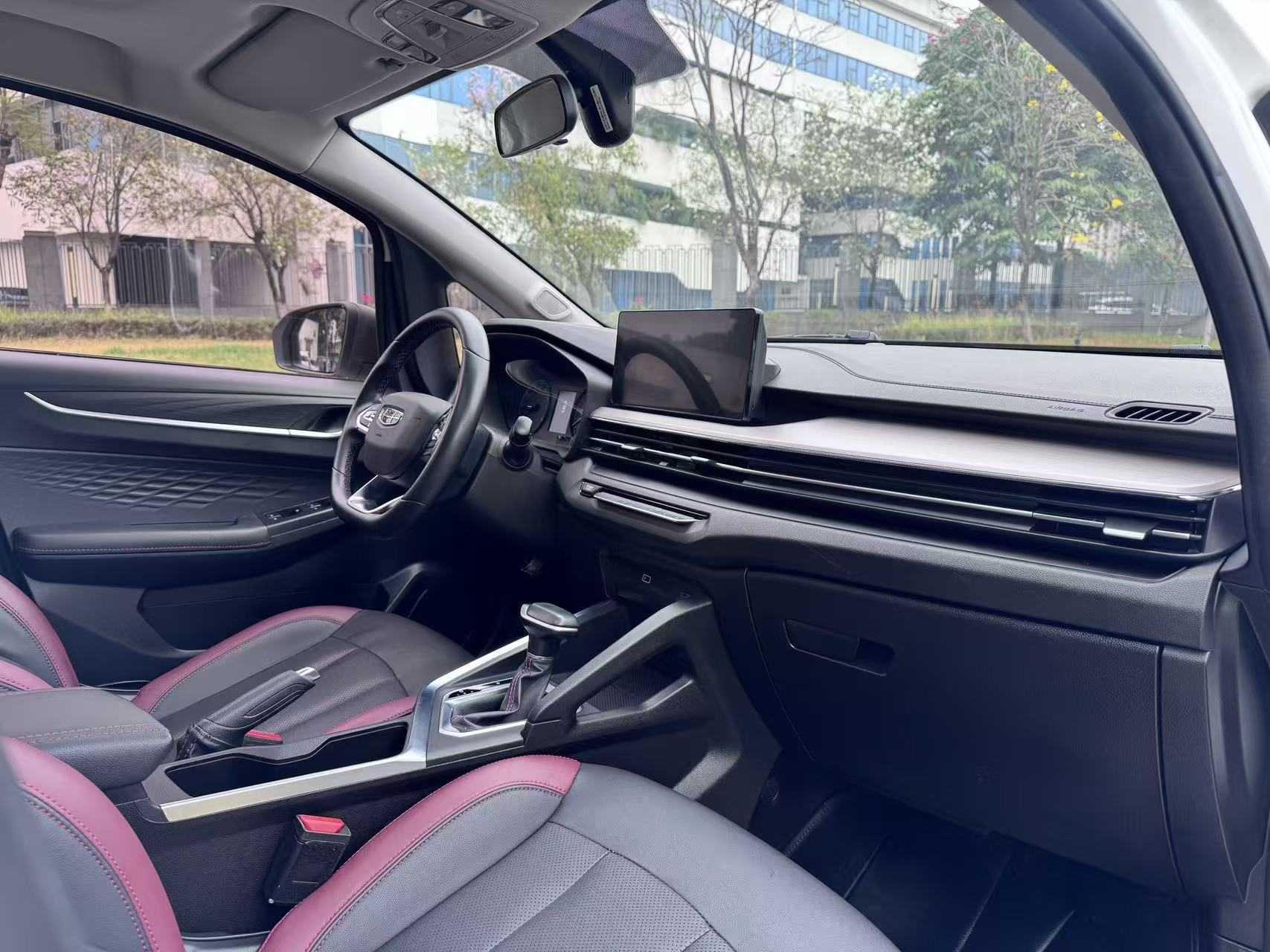 Vision X3 2021 immagine di auto #11