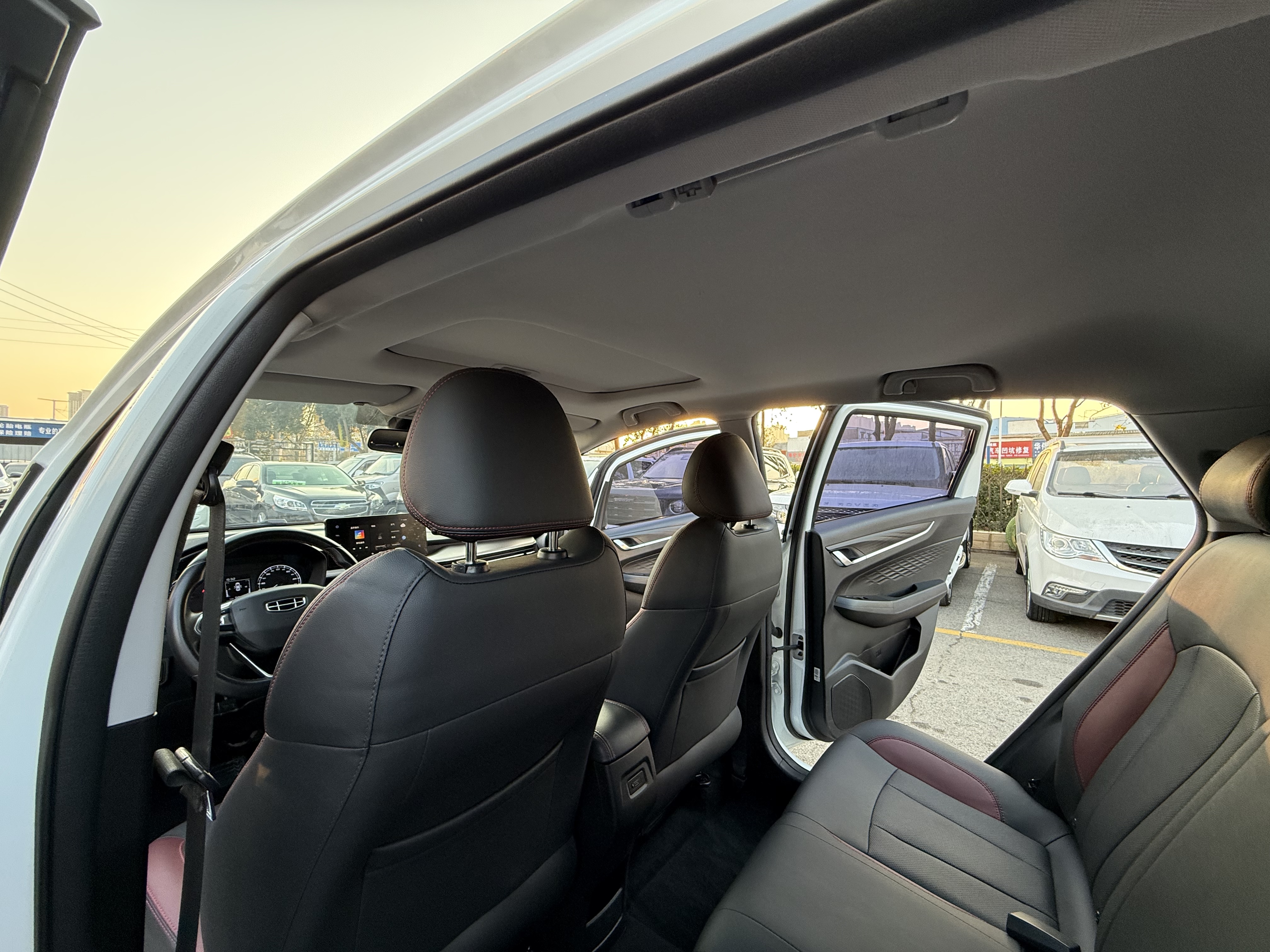 Vision X3 2021 immagine di auto #11