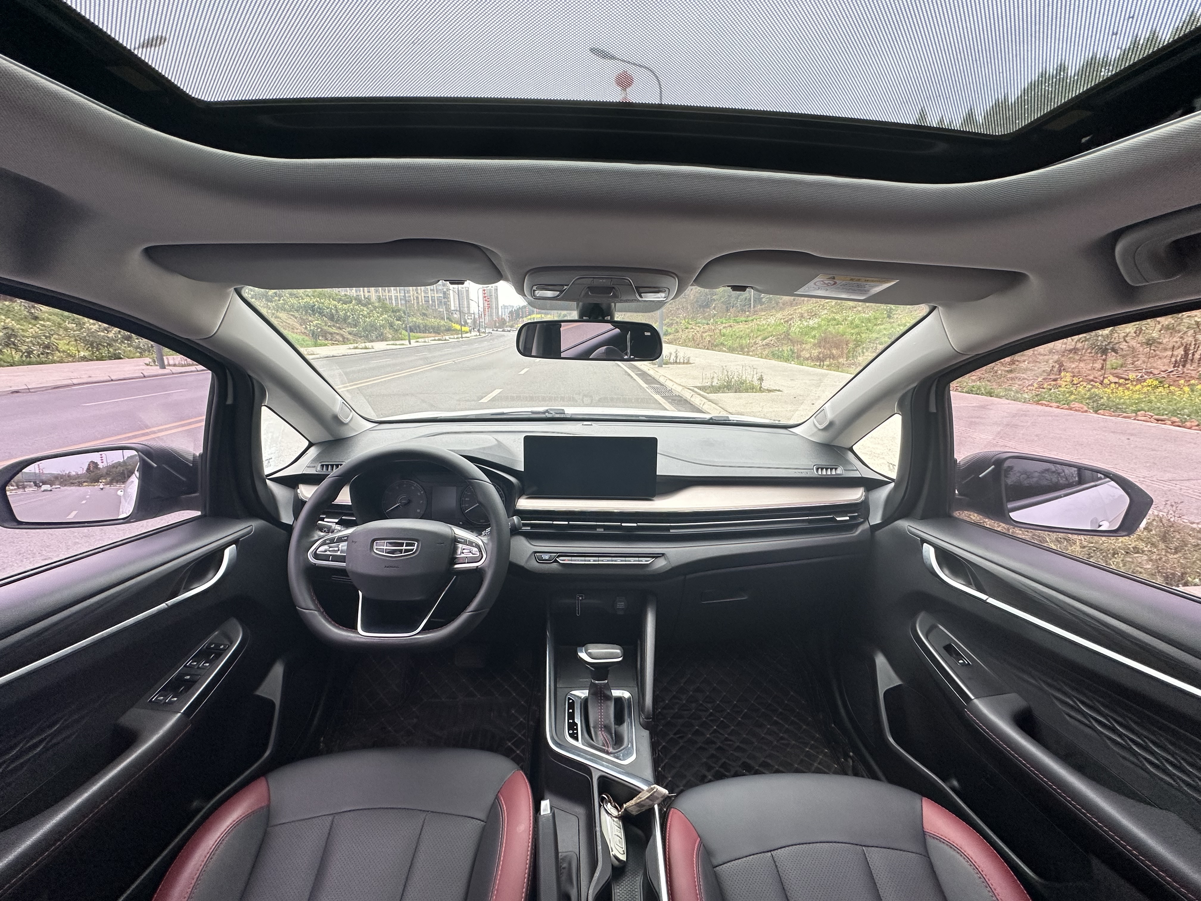 Vision X3 2021 immagine di auto #11