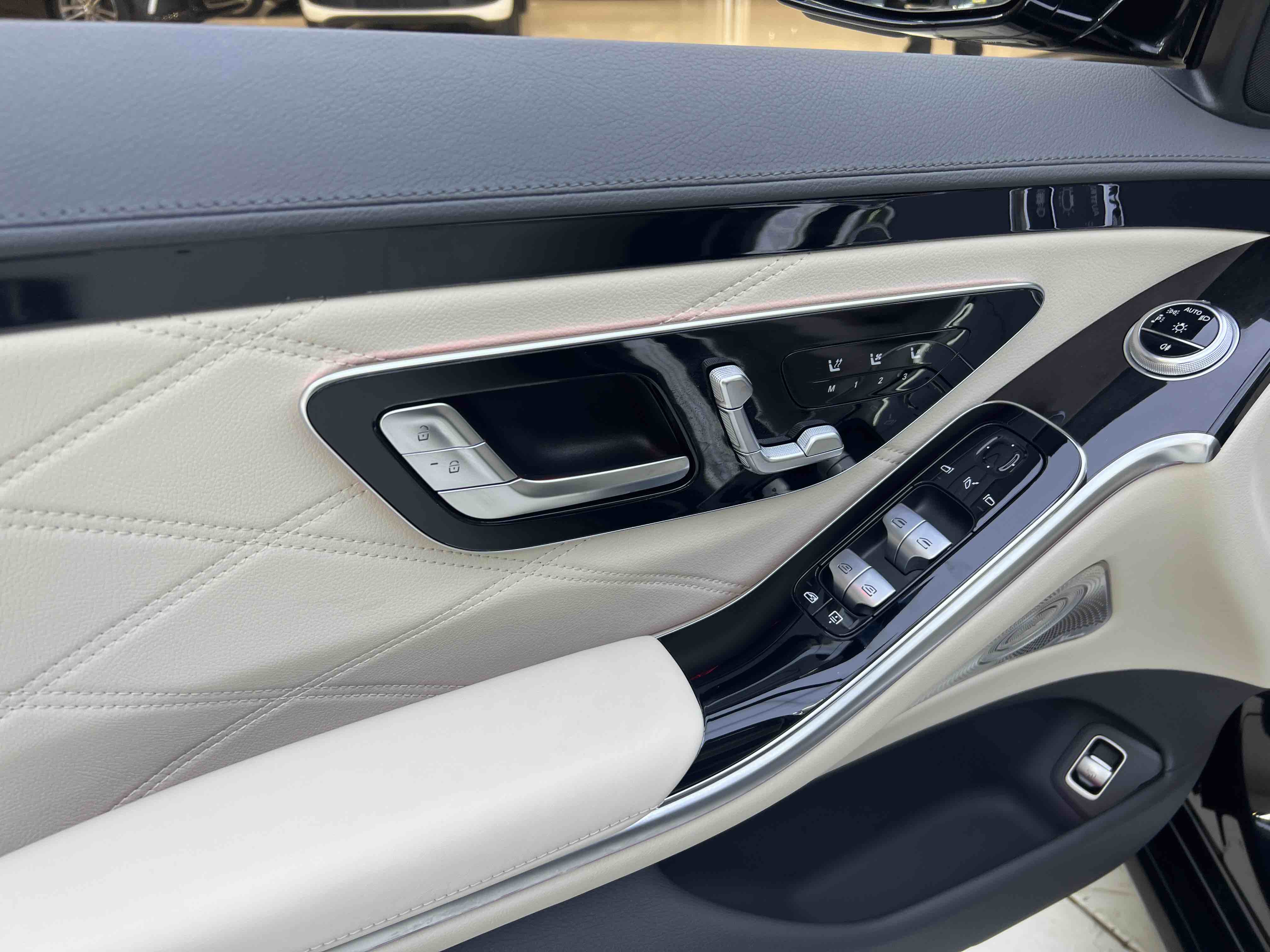 Mercedes-Benz Maybach S Class 2022 imagem de carro #11