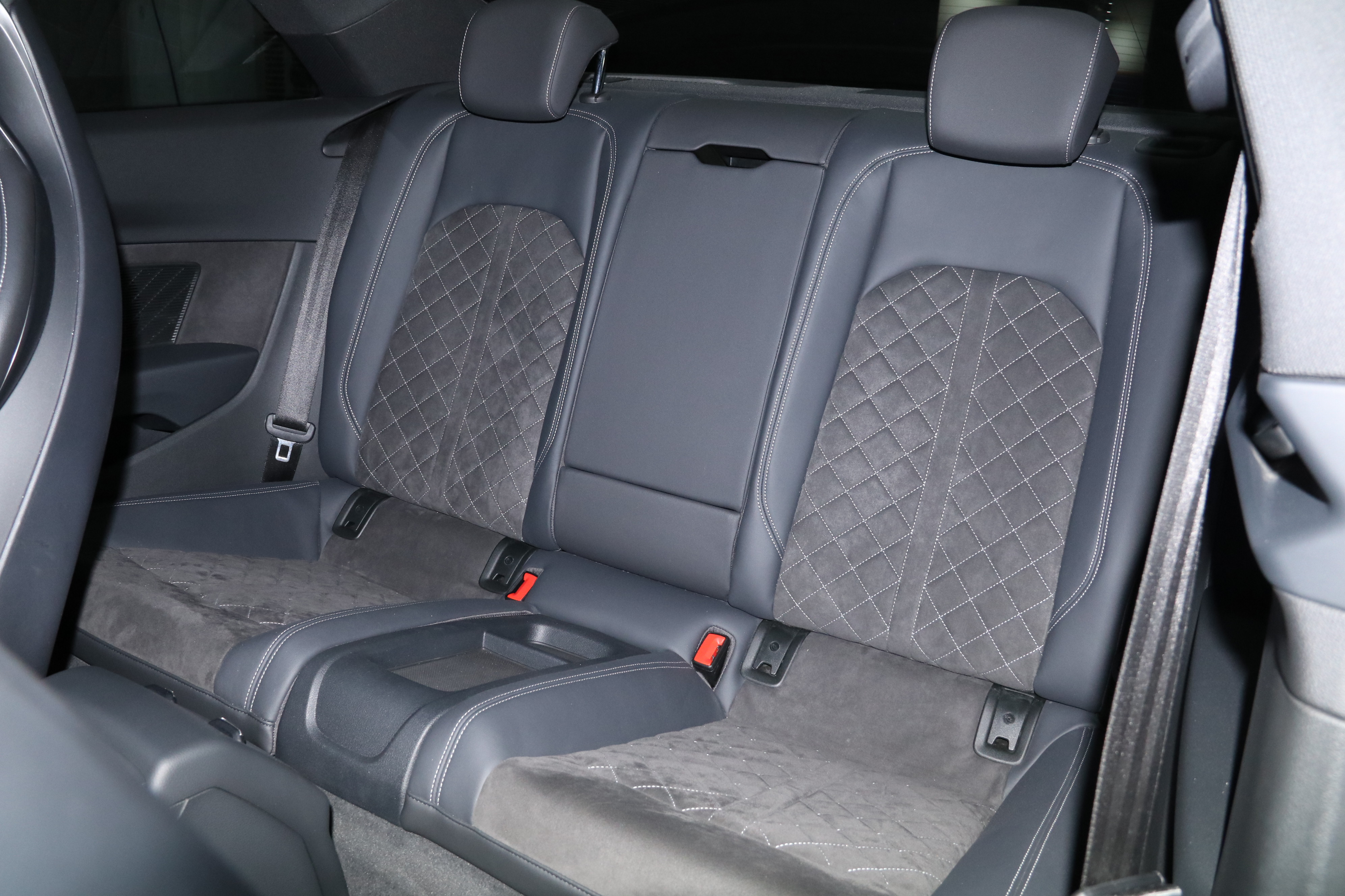 Audi RS 5 2022 صورة سيارة #11