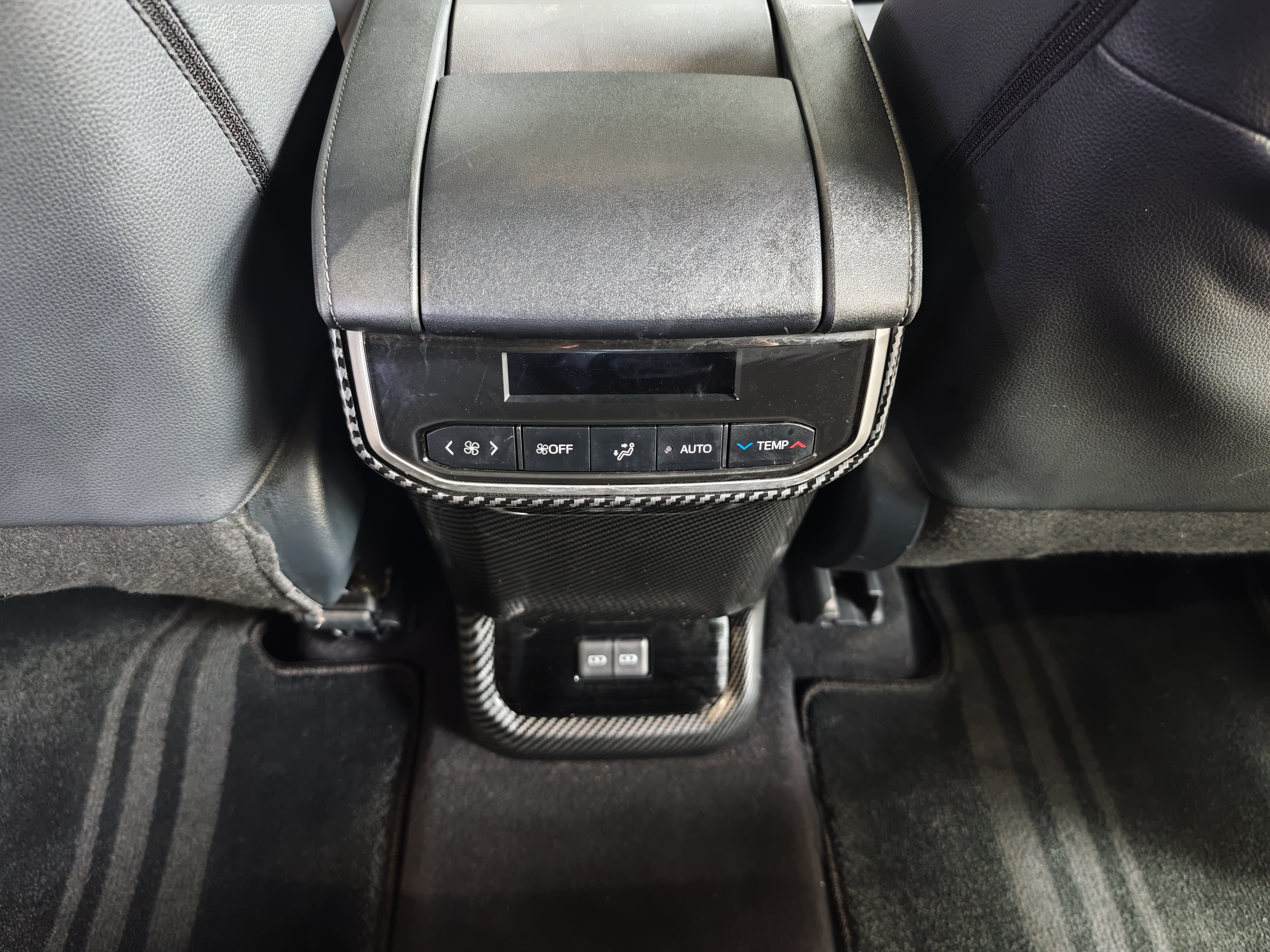 Toyota Highlander 2021 car image #11