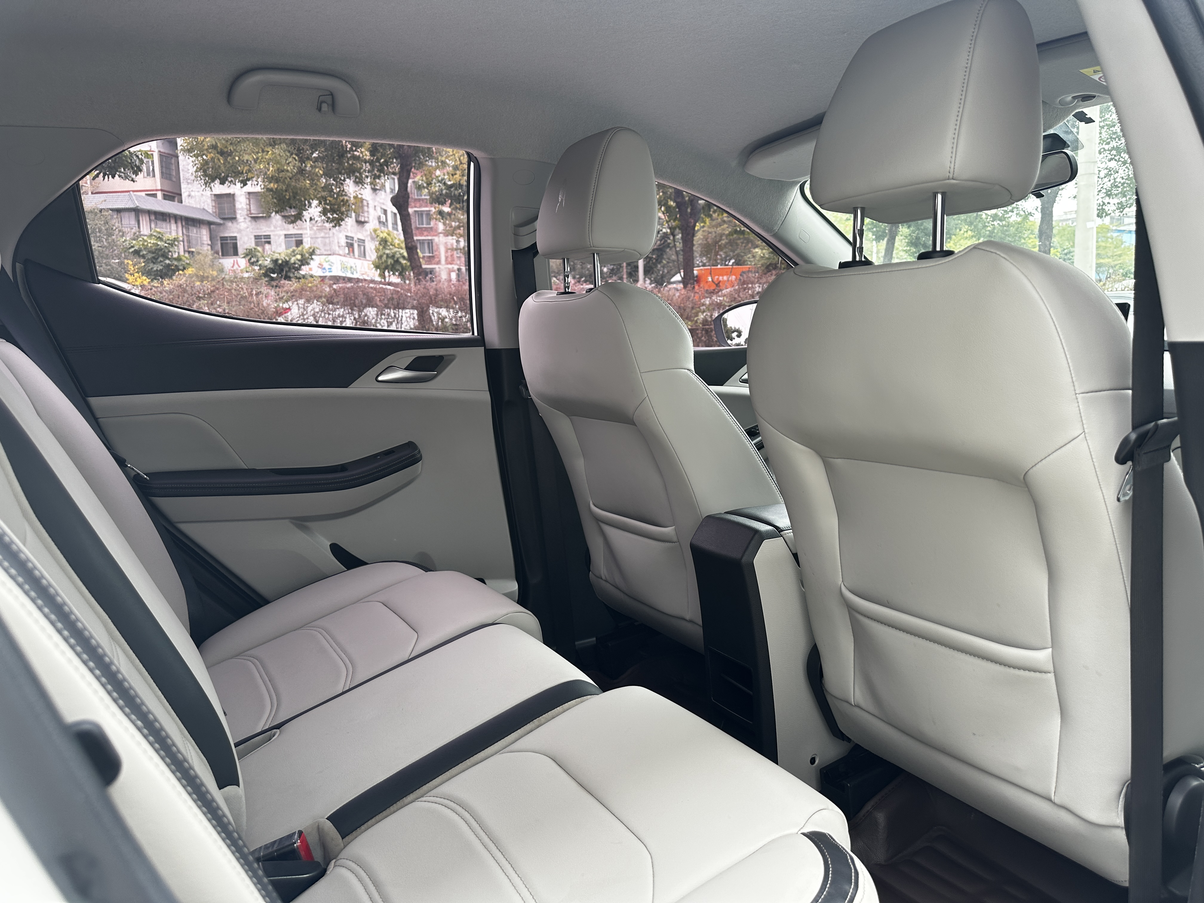 BYD Yuan Pro 2022 car image #11