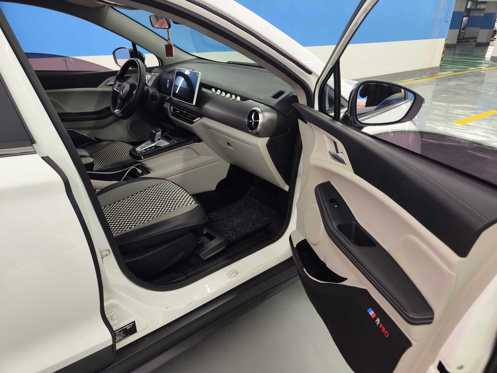 BYD Yuan Pro 2022 car image #11