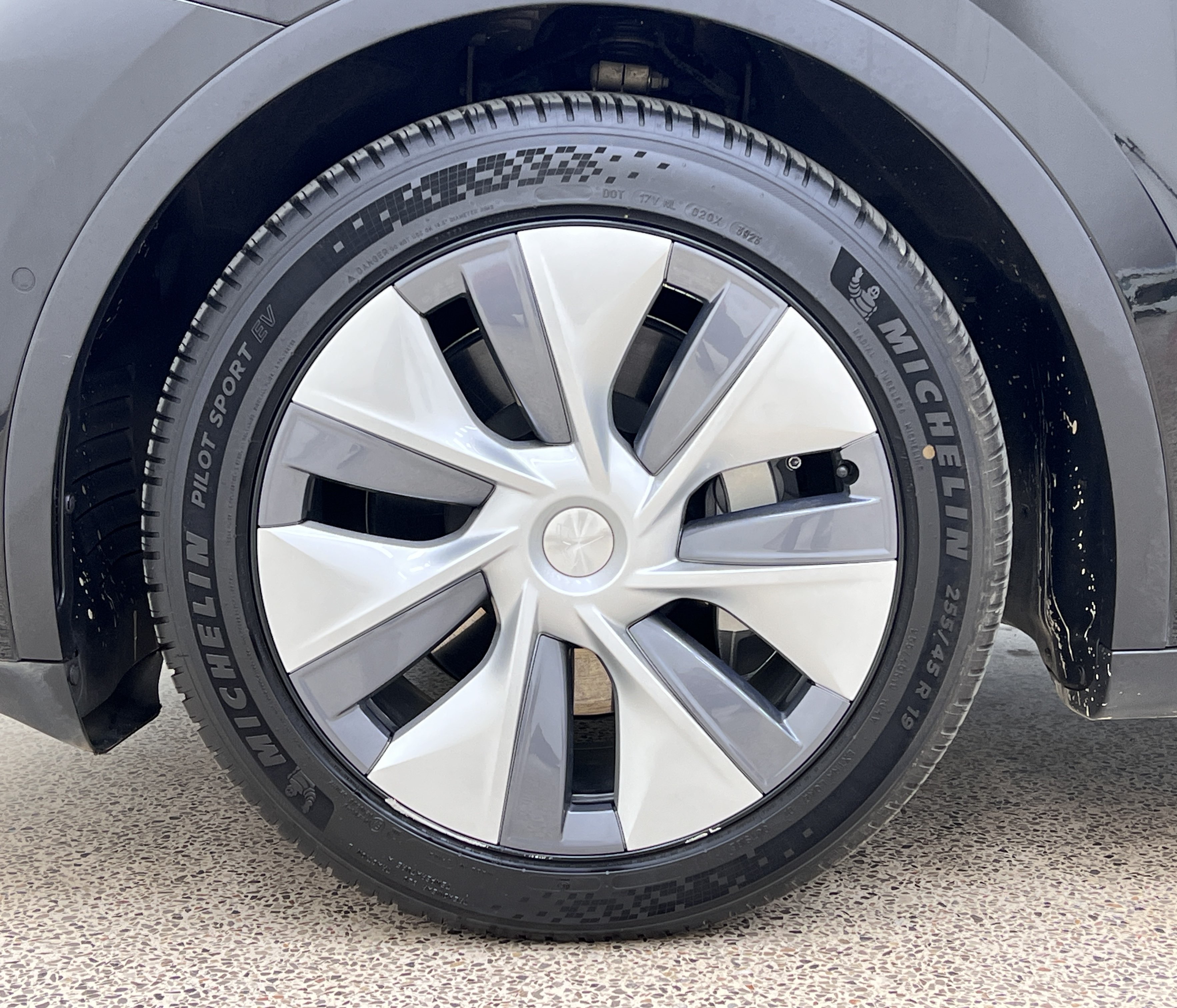 特斯拉 Model Y 2021 汽车图片 #11