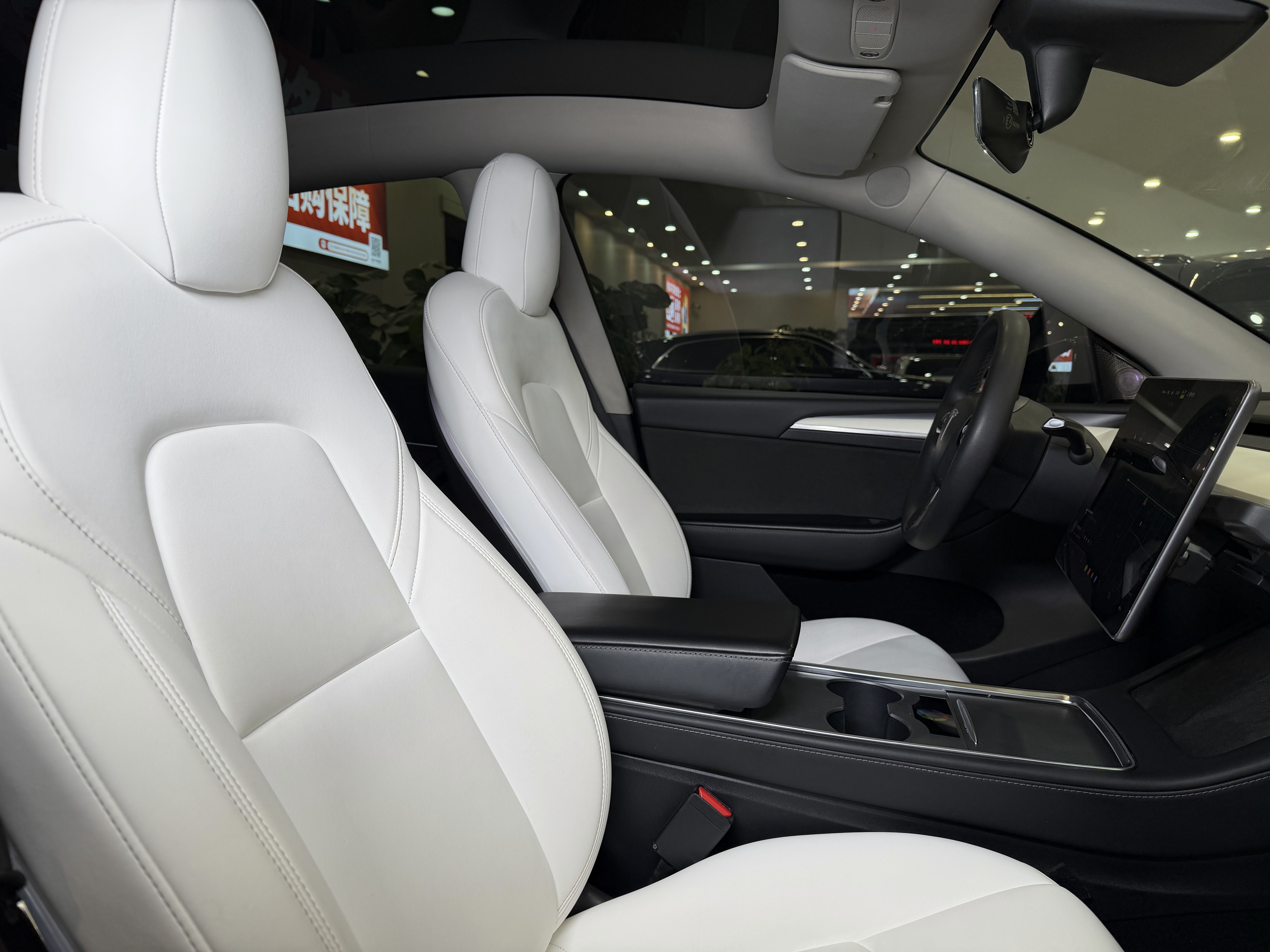 Tesla Model Y 2021 #11 Tesla Model Y 2021 car image #11