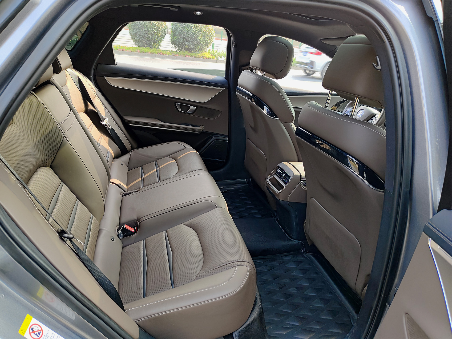 BYD Han 2022 car image #11