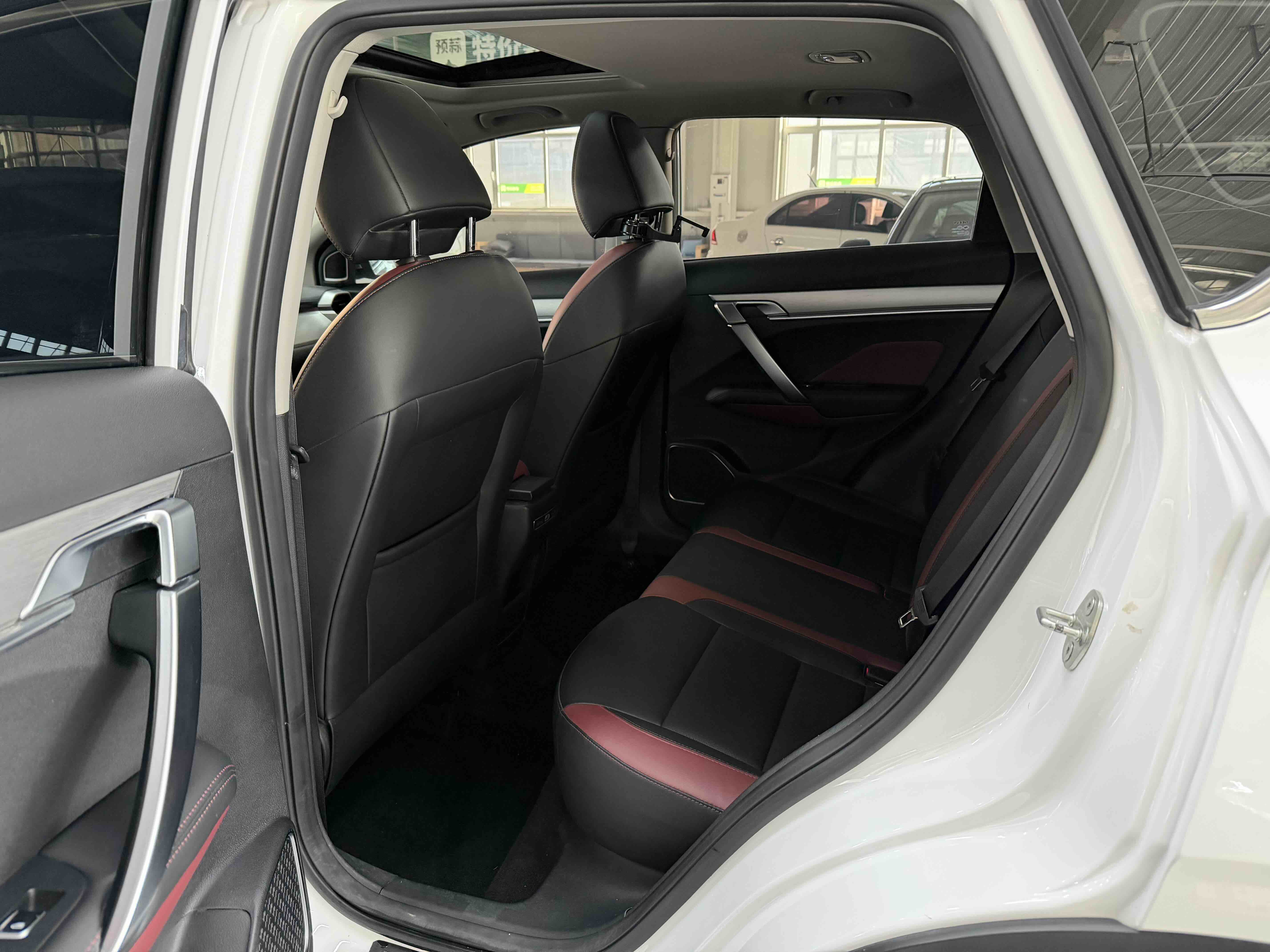 Coolray 2022 car image #11