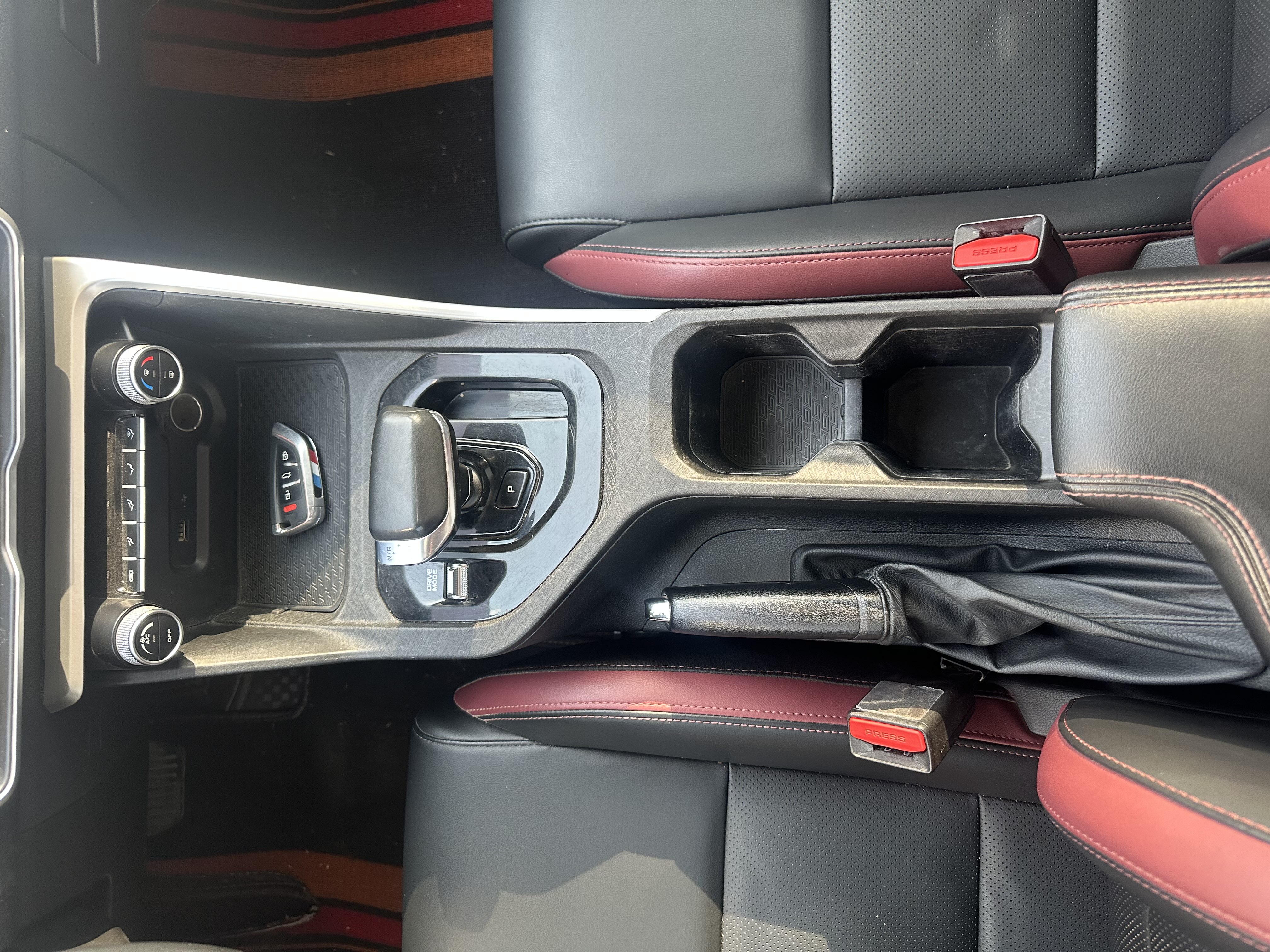 GEELY Coolray 2022 #11 GEELY Coolray 2022 car image #11