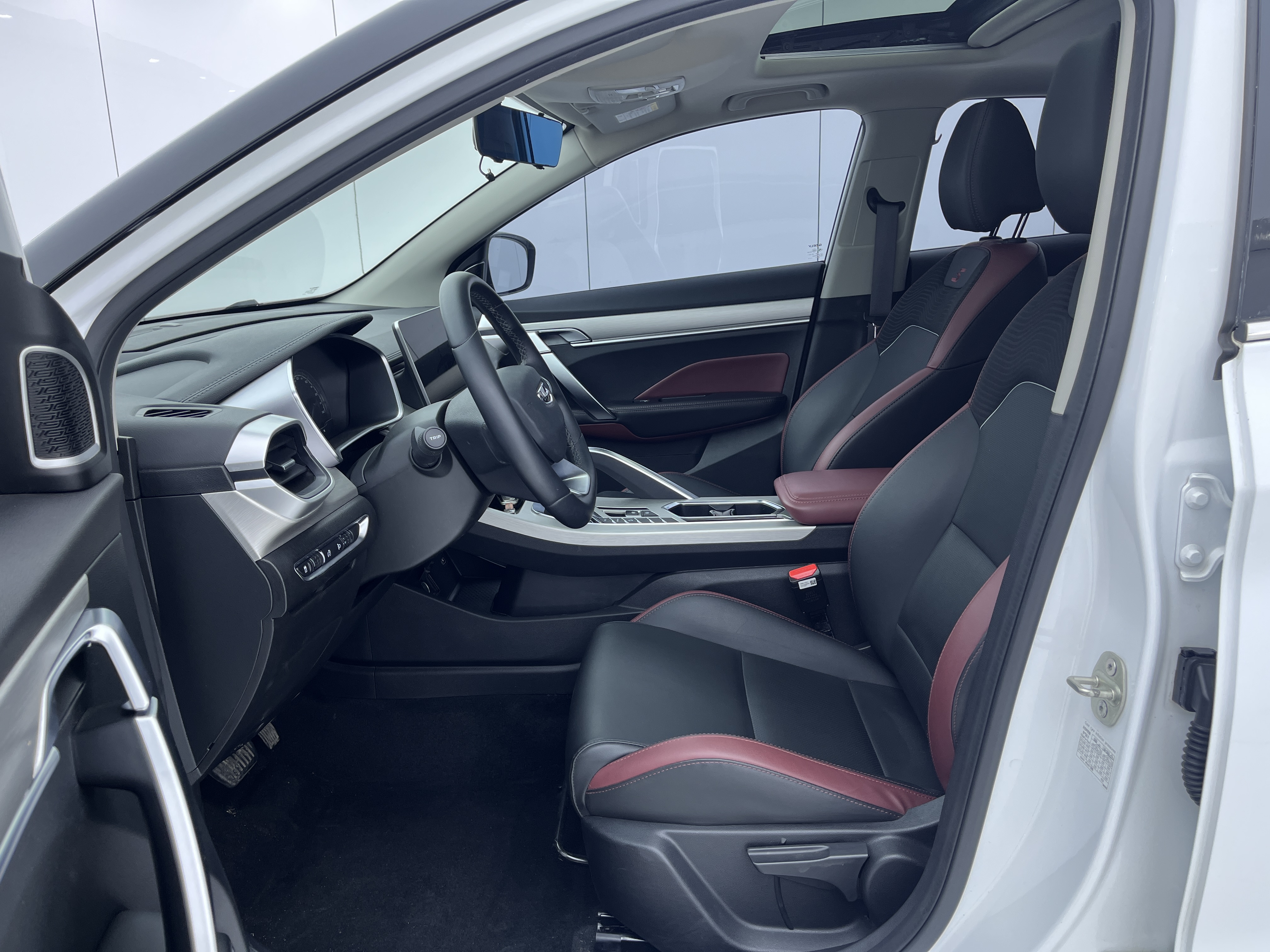 GEELY Coolray 2022 #11 GEELY Coolray 2022 car image #11