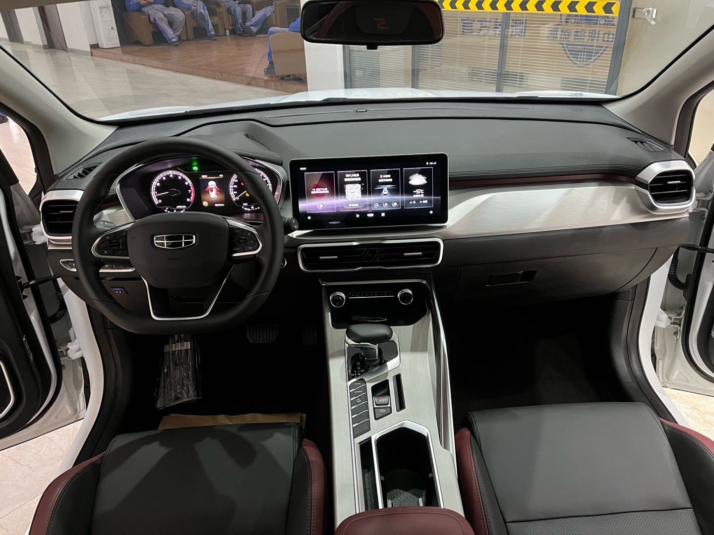 GEELY Coolray 2022 #11 GEELY Coolray 2022 car image #11