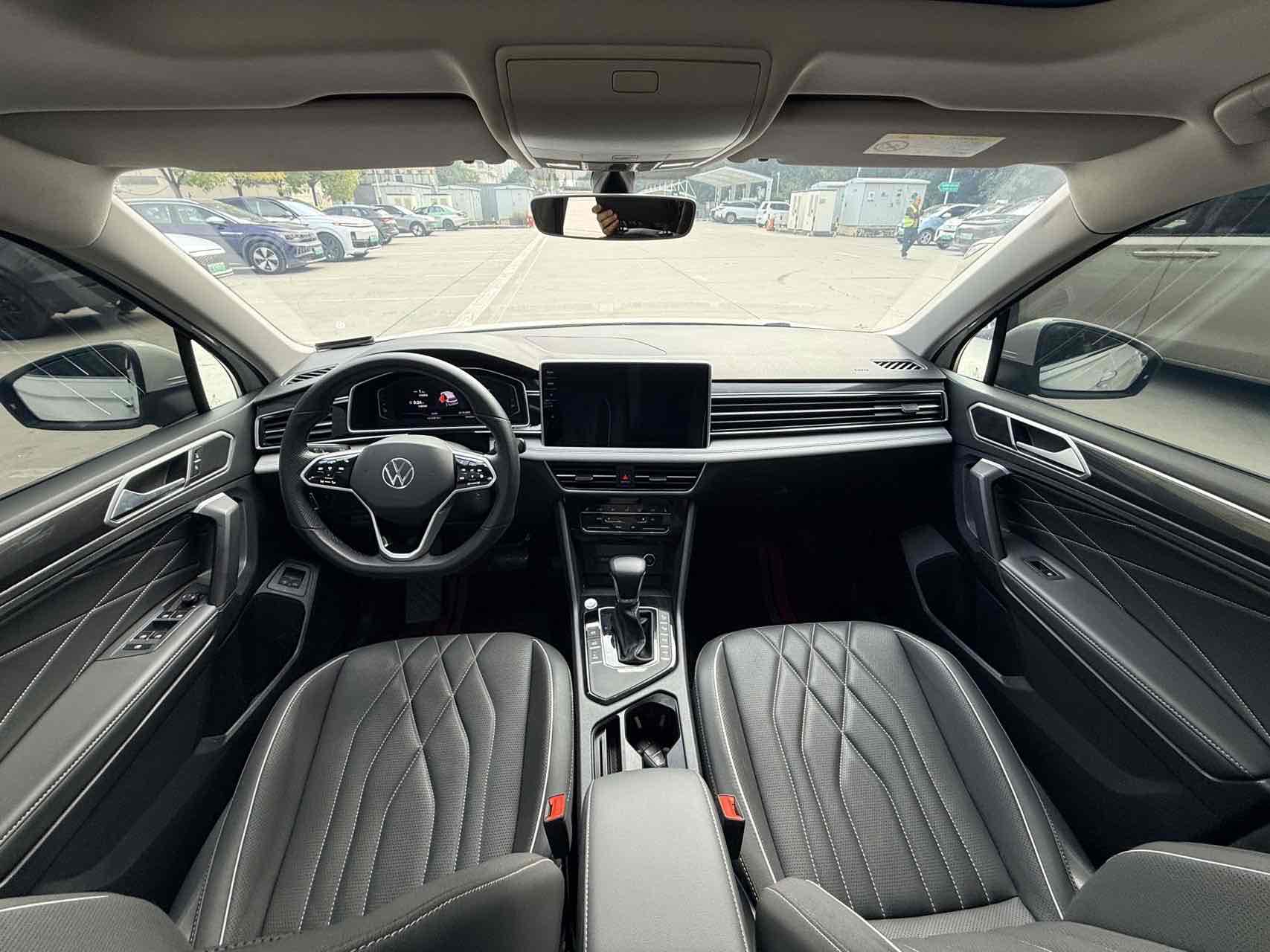 Volkswagen Tiguan L New Energy 2022 imagen de coche #11