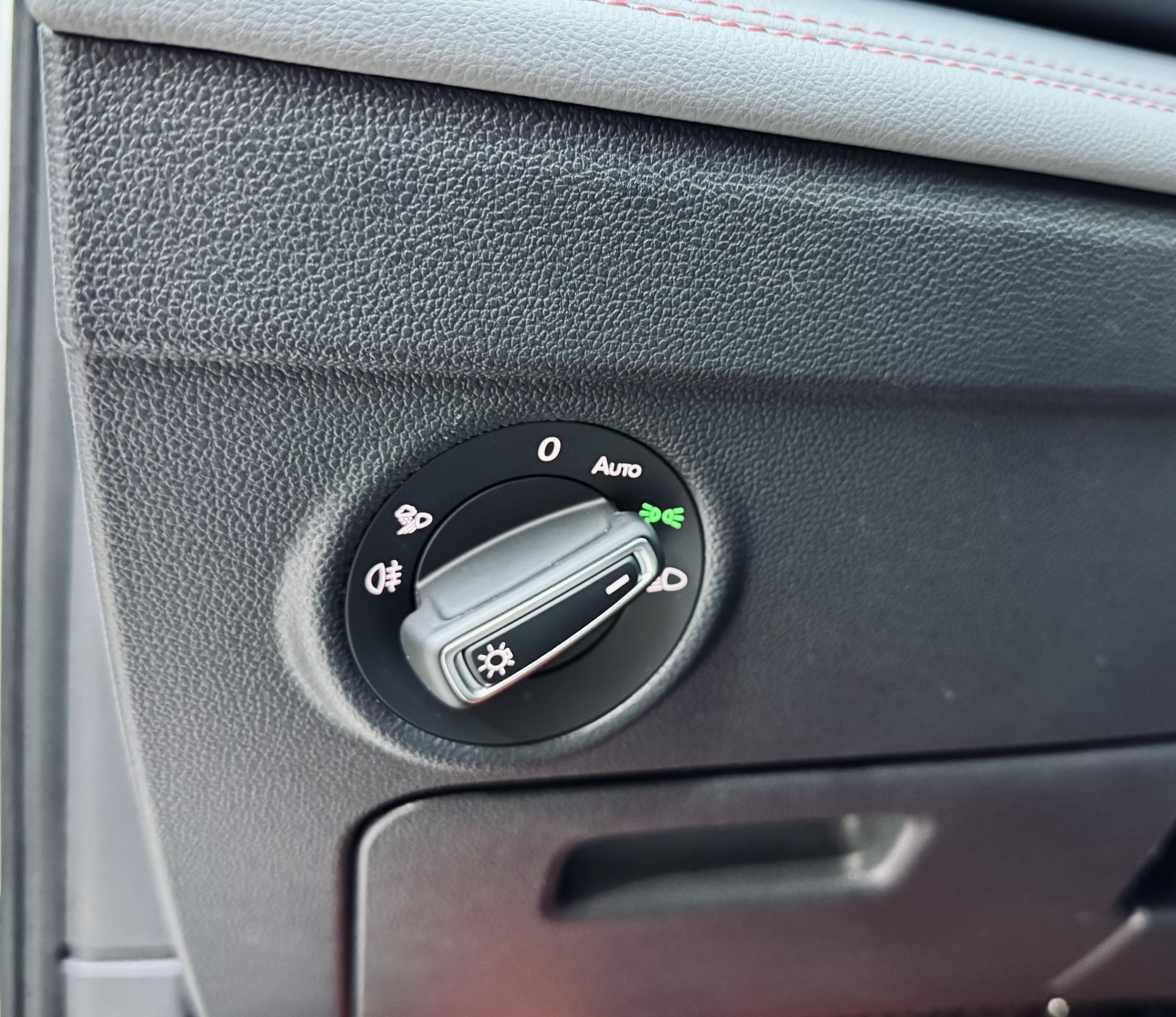 Volkswagen Tiguan X 2023 car image #11