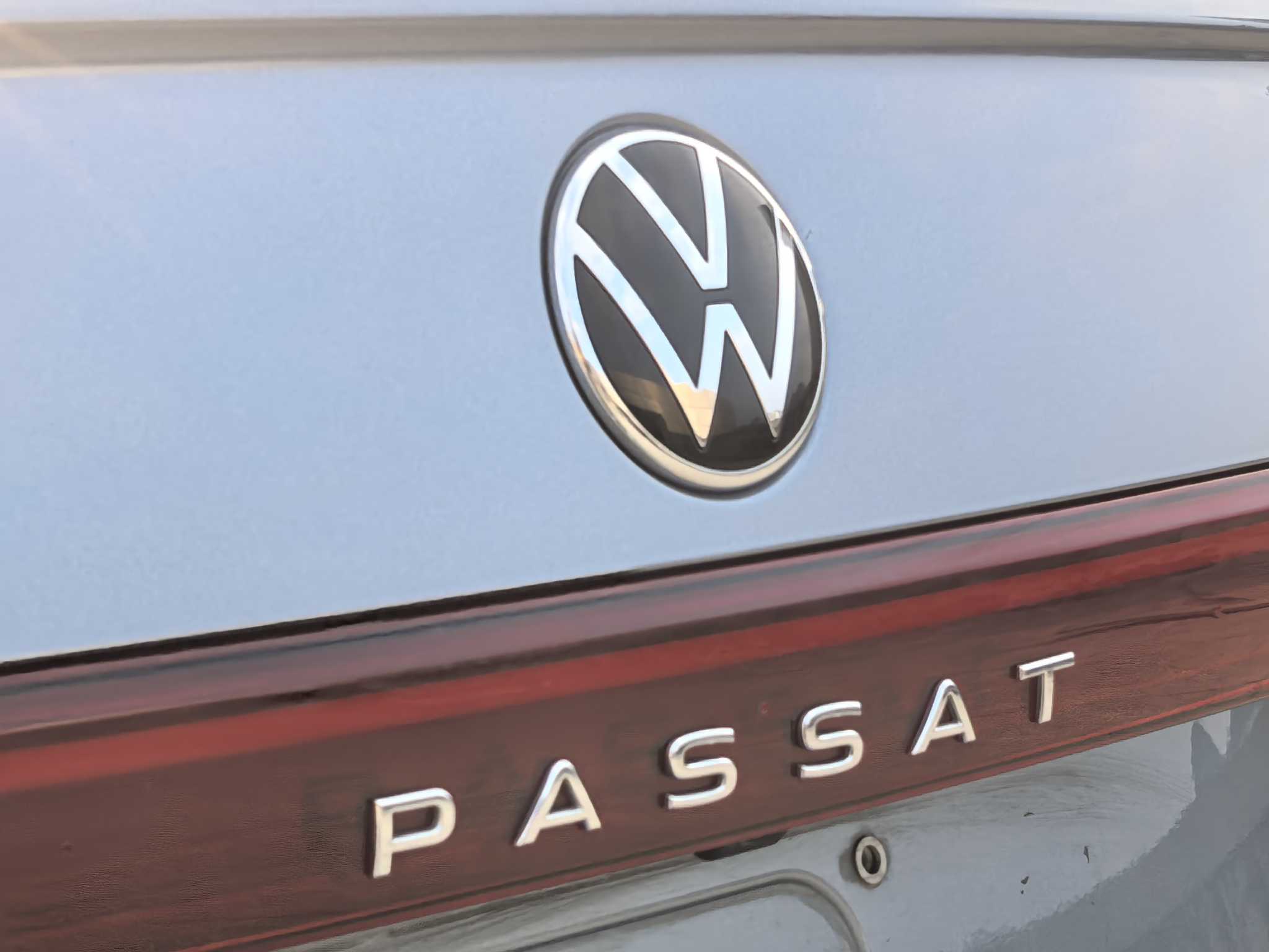 Volkswagen Passat 2022 صورة سيارة #11