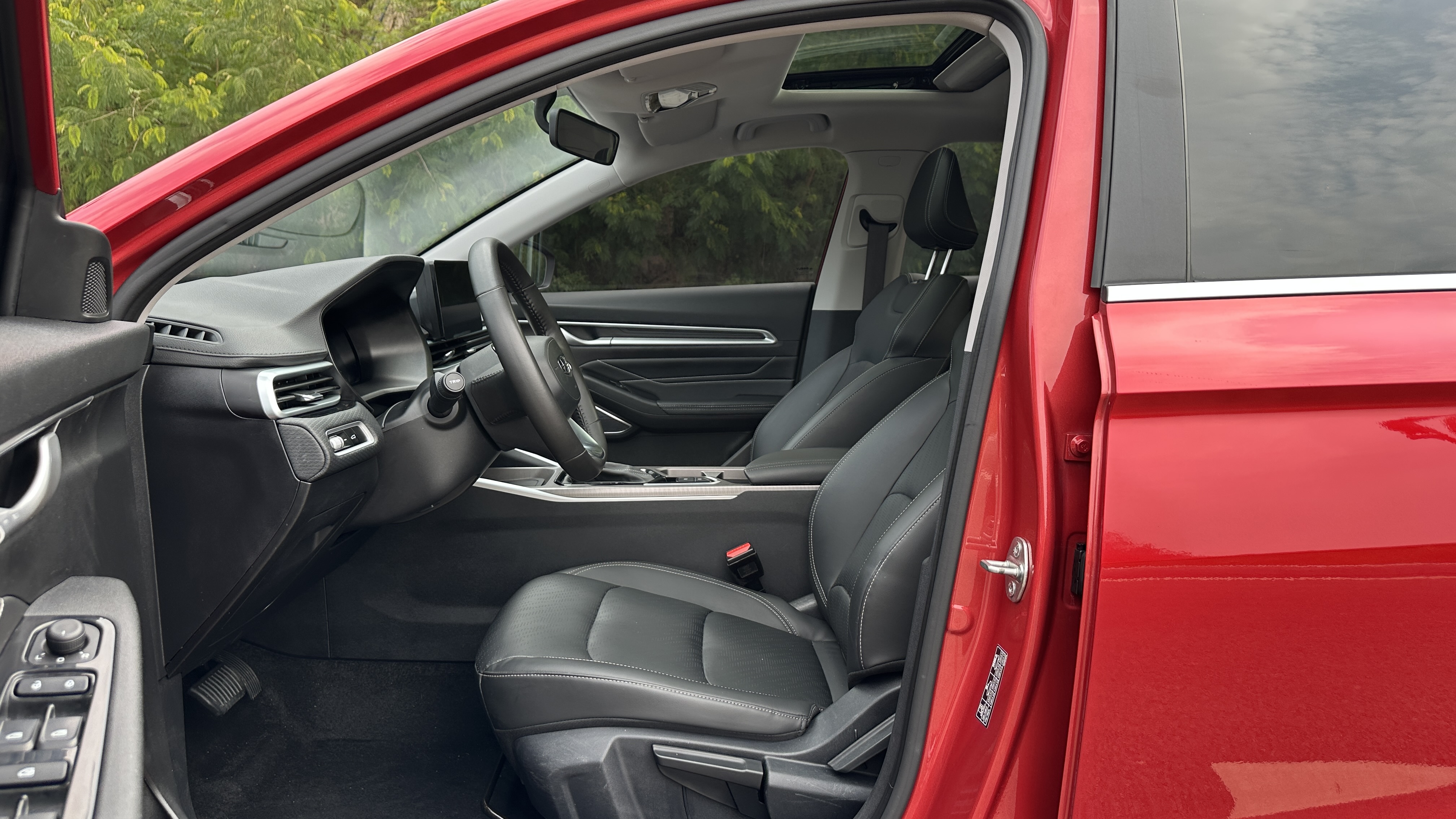 Emgrand 2022 car image #11
