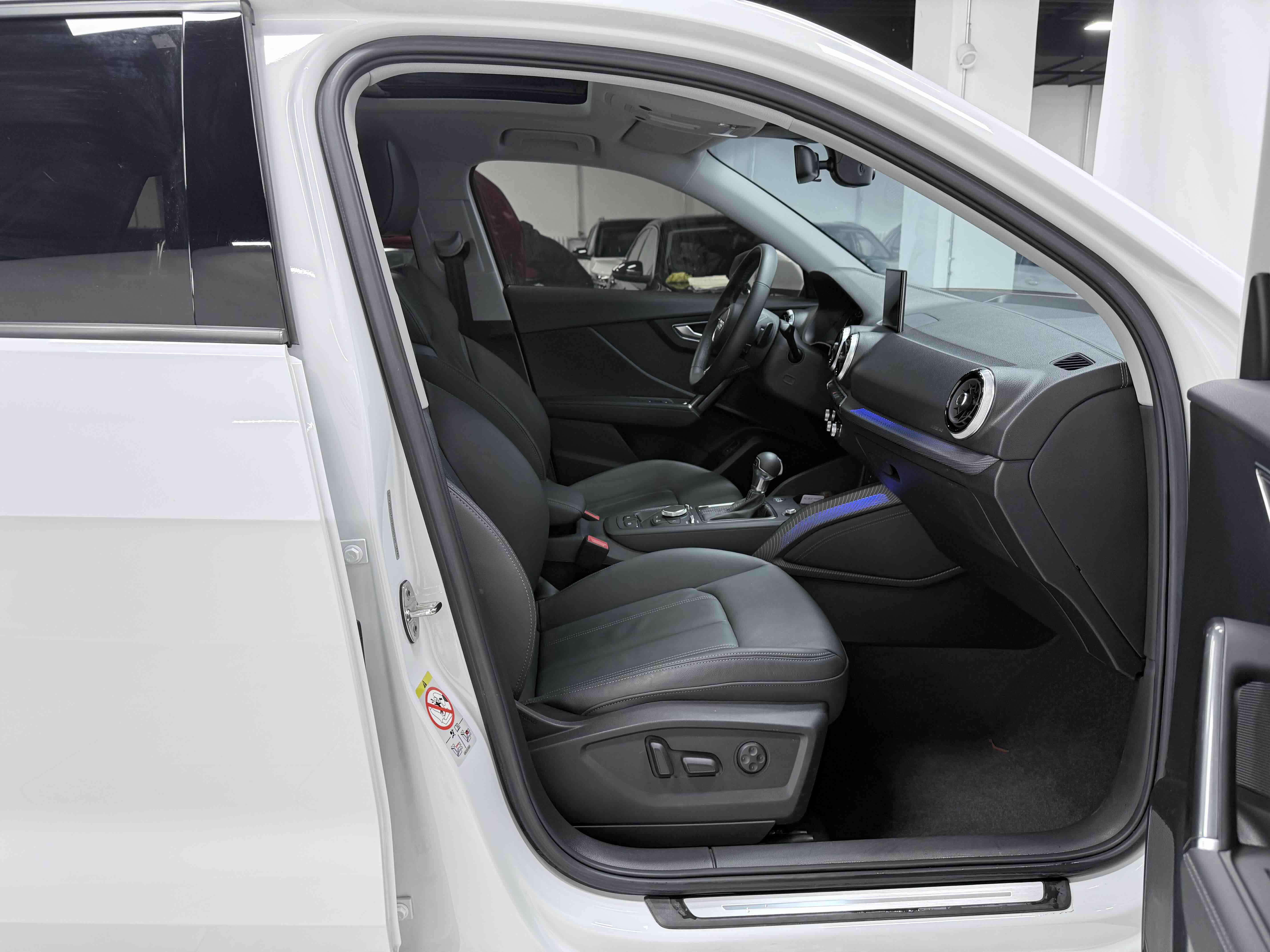 Audi Q2L 2022 imagem de carro #11