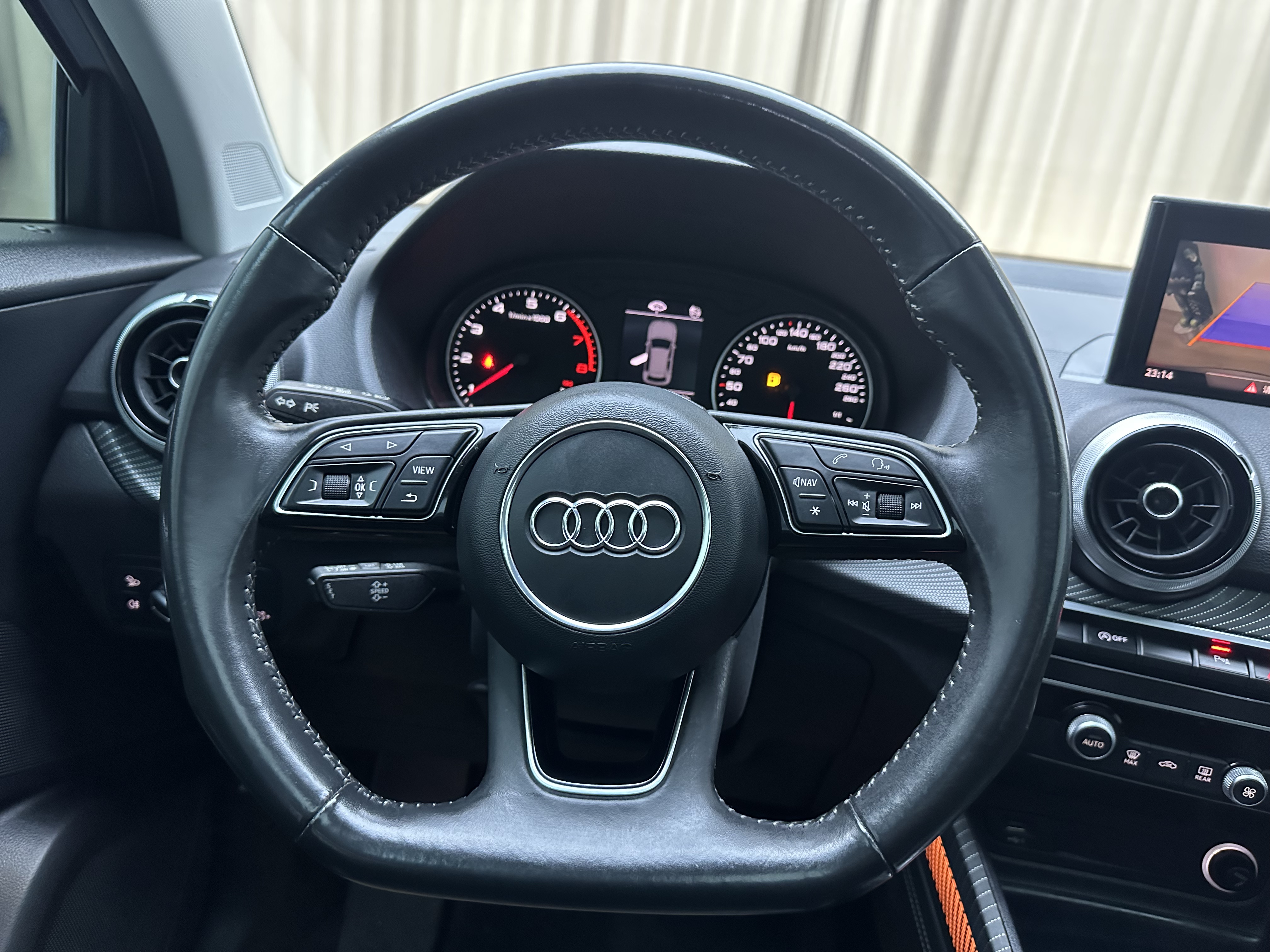Audi Q2L 2021 car image #11