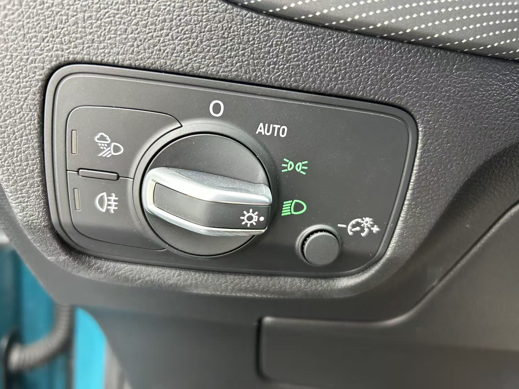 Q2L 2022 #11 Q2L 2022 car image #11