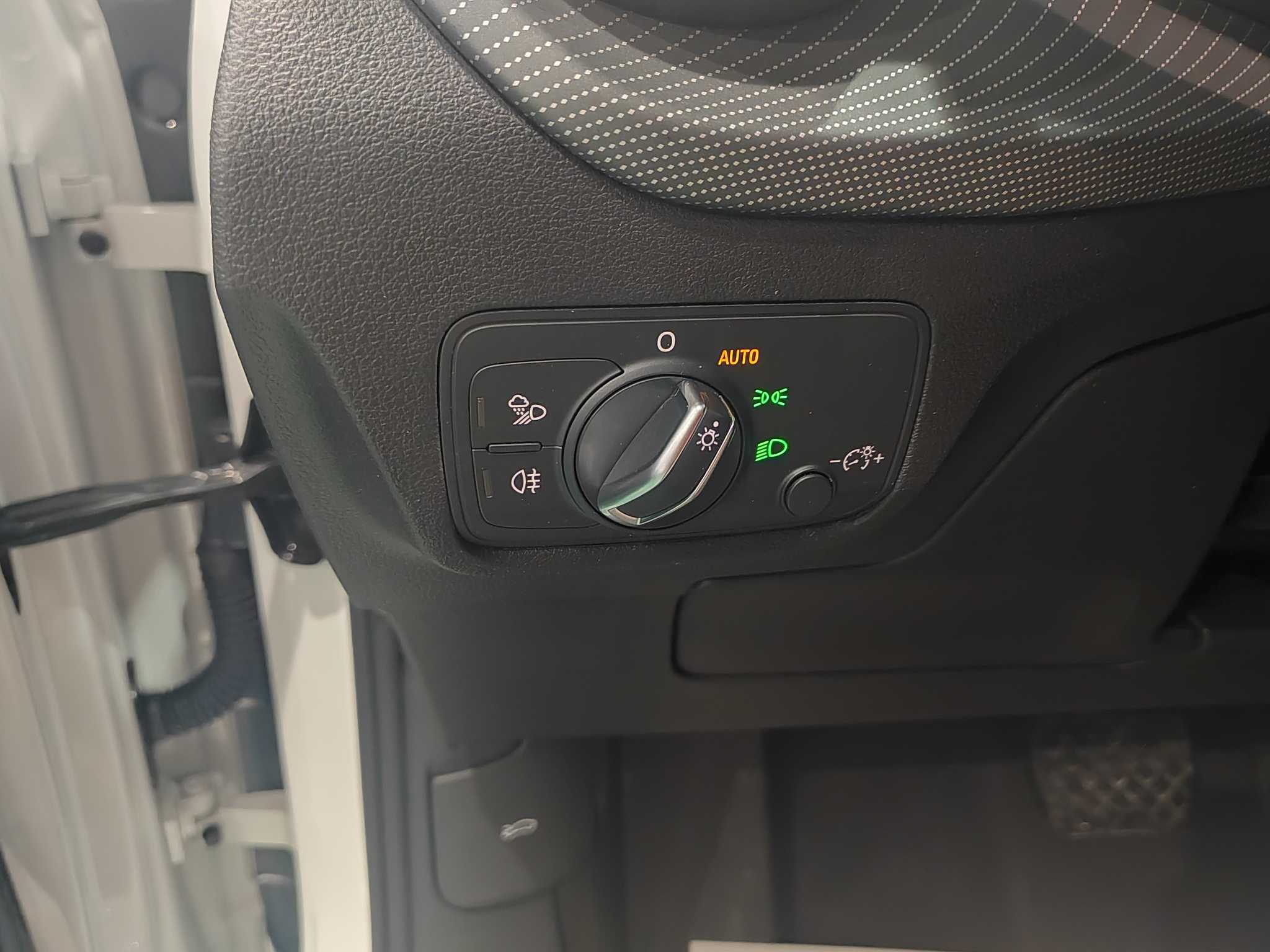 Q2L 2022 #11 Q2L 2022 car image #11