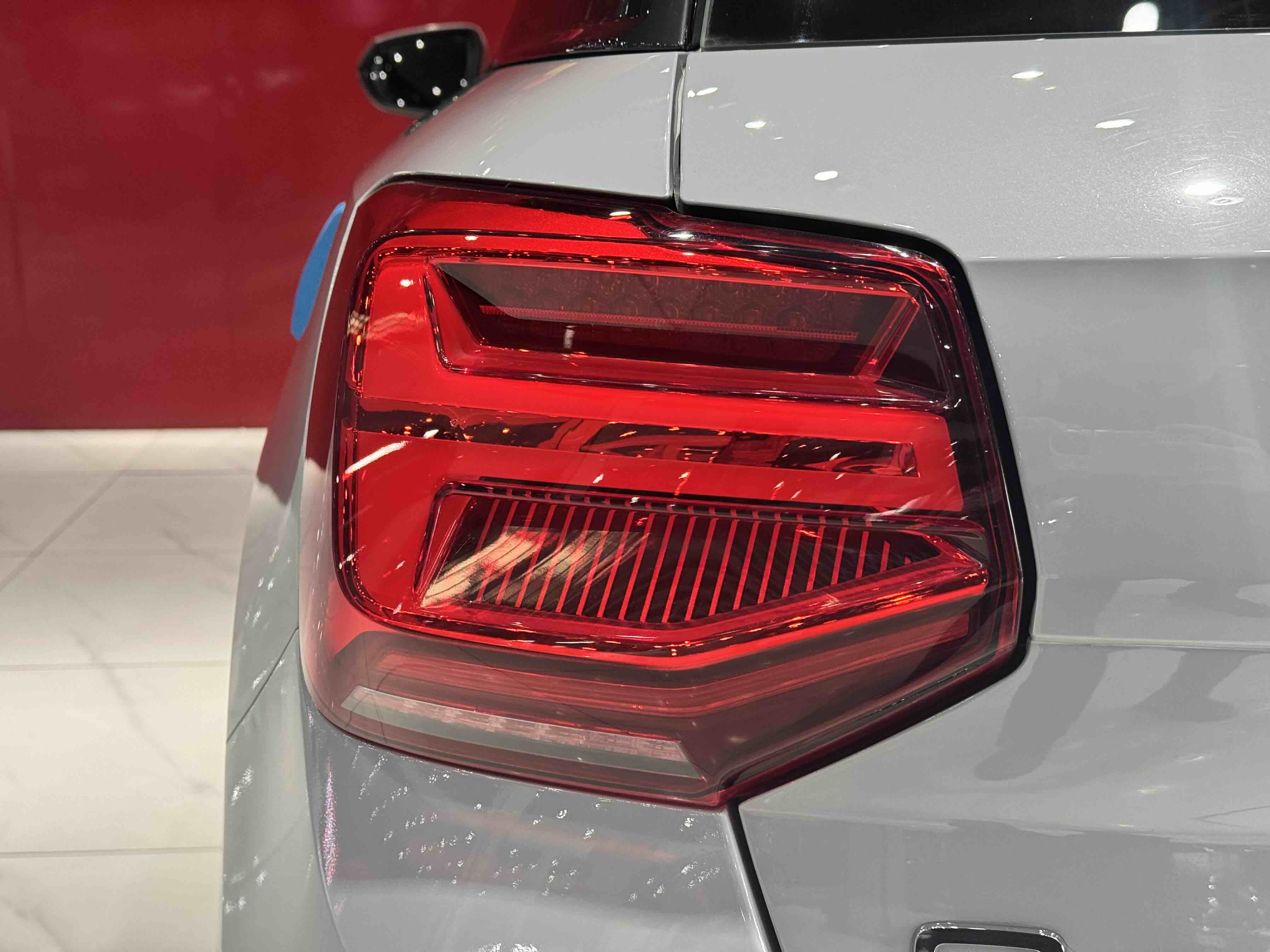 Audi Q2L 2022 imagen de coche #11