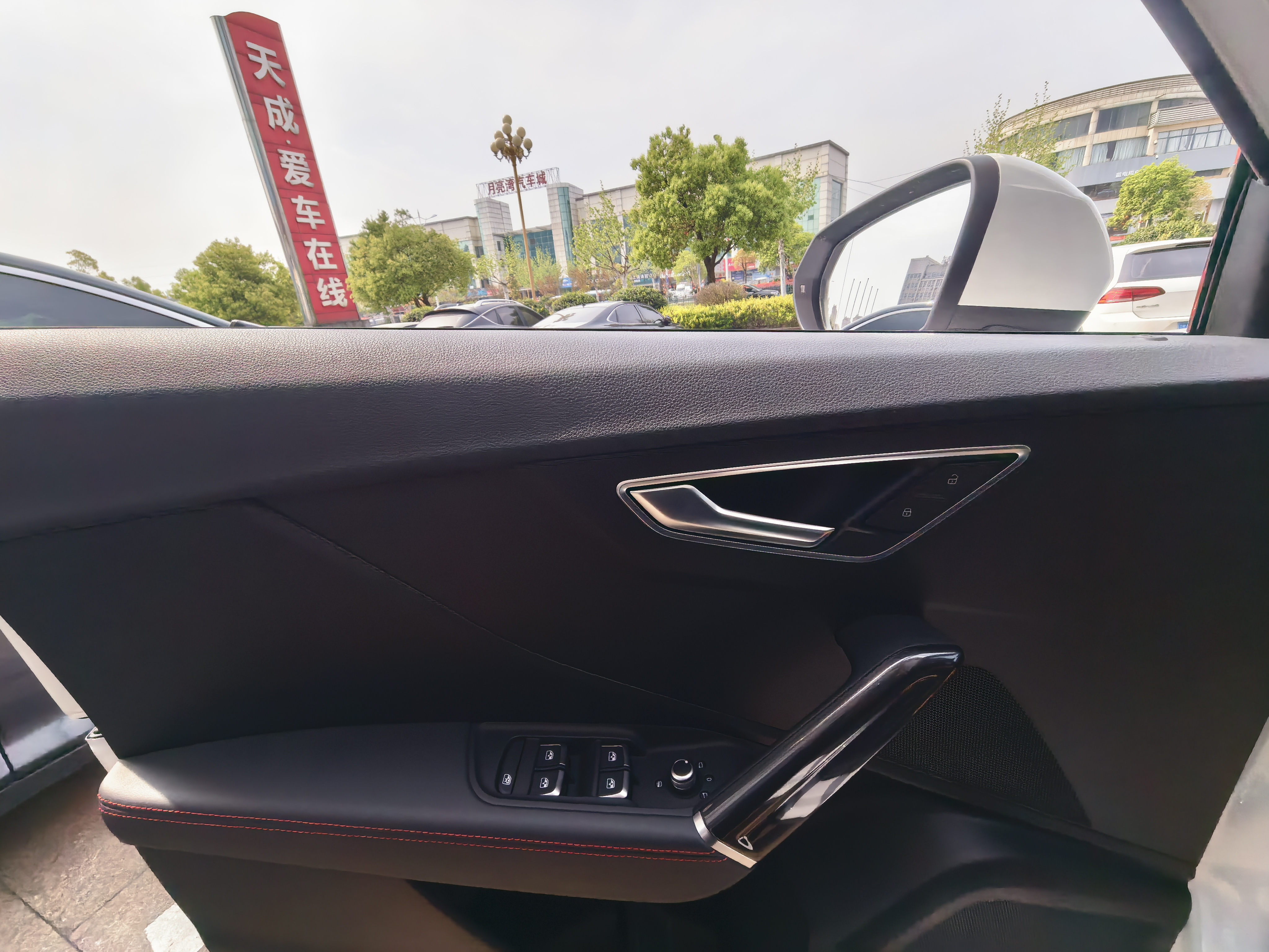 Q2L 2023 #11 Q2L 2023 car image #11