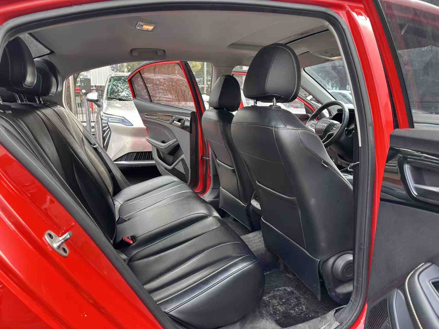 Roewe i5 2022 #11 Roewe i5 2022 car image #11