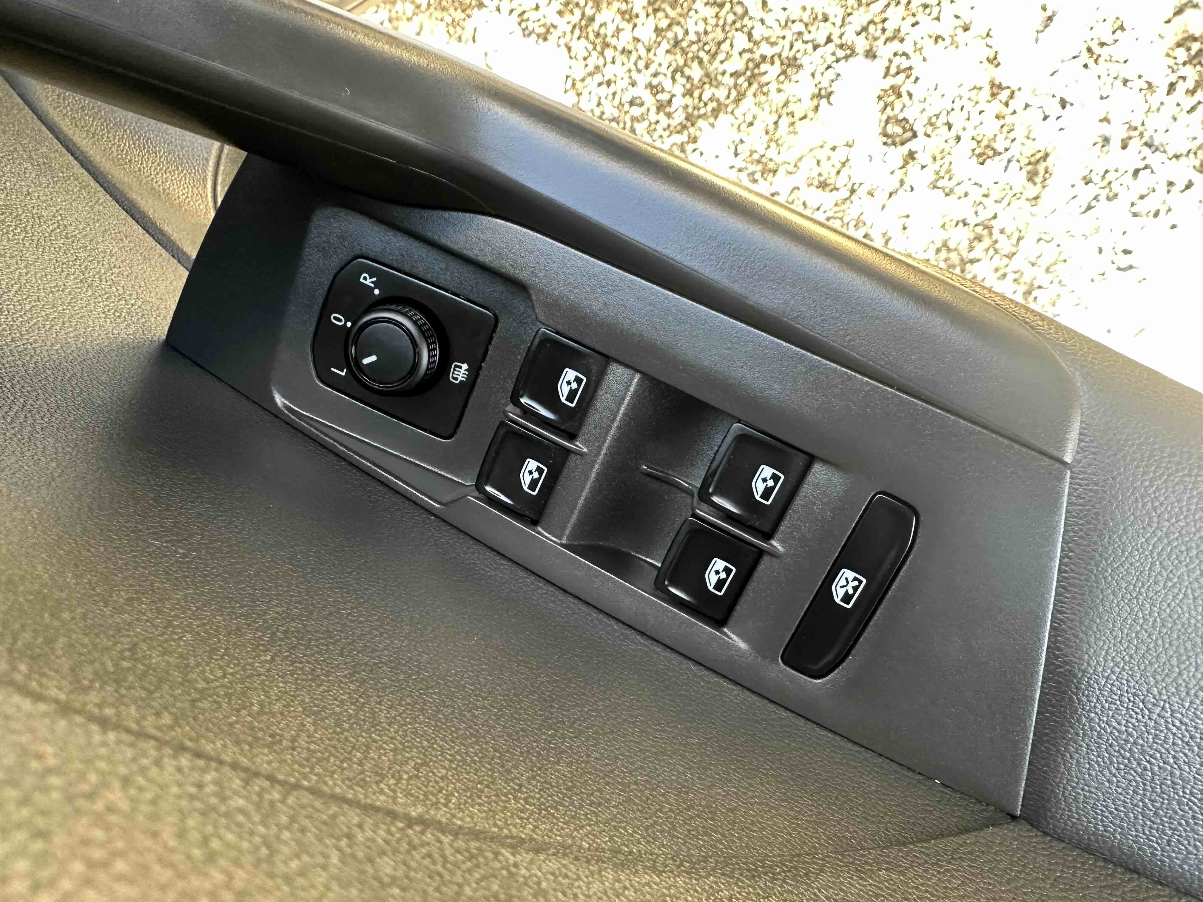 Volkswagen T-Cross 2022 car image #11