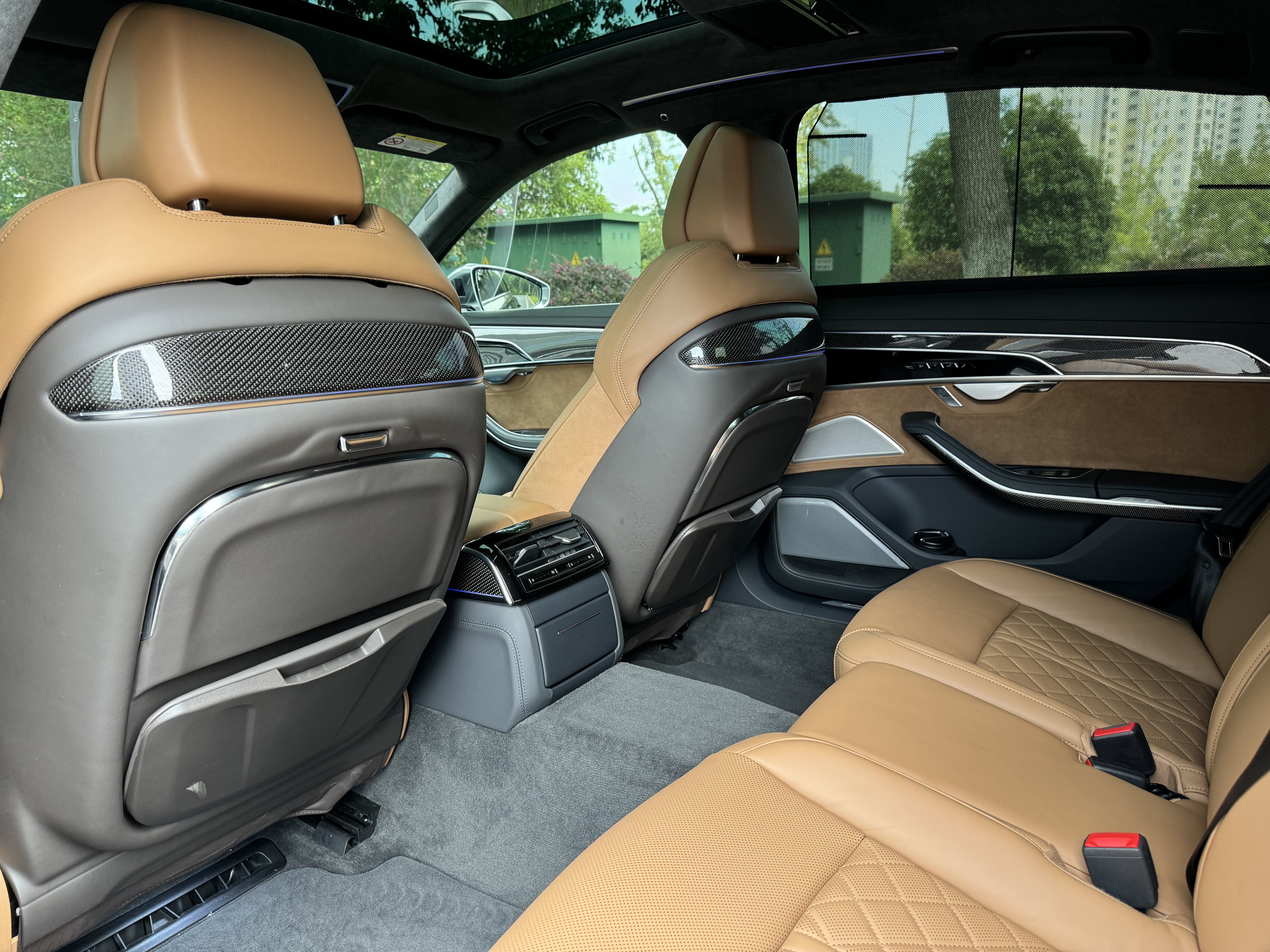 Audi S8 2022 car image #11