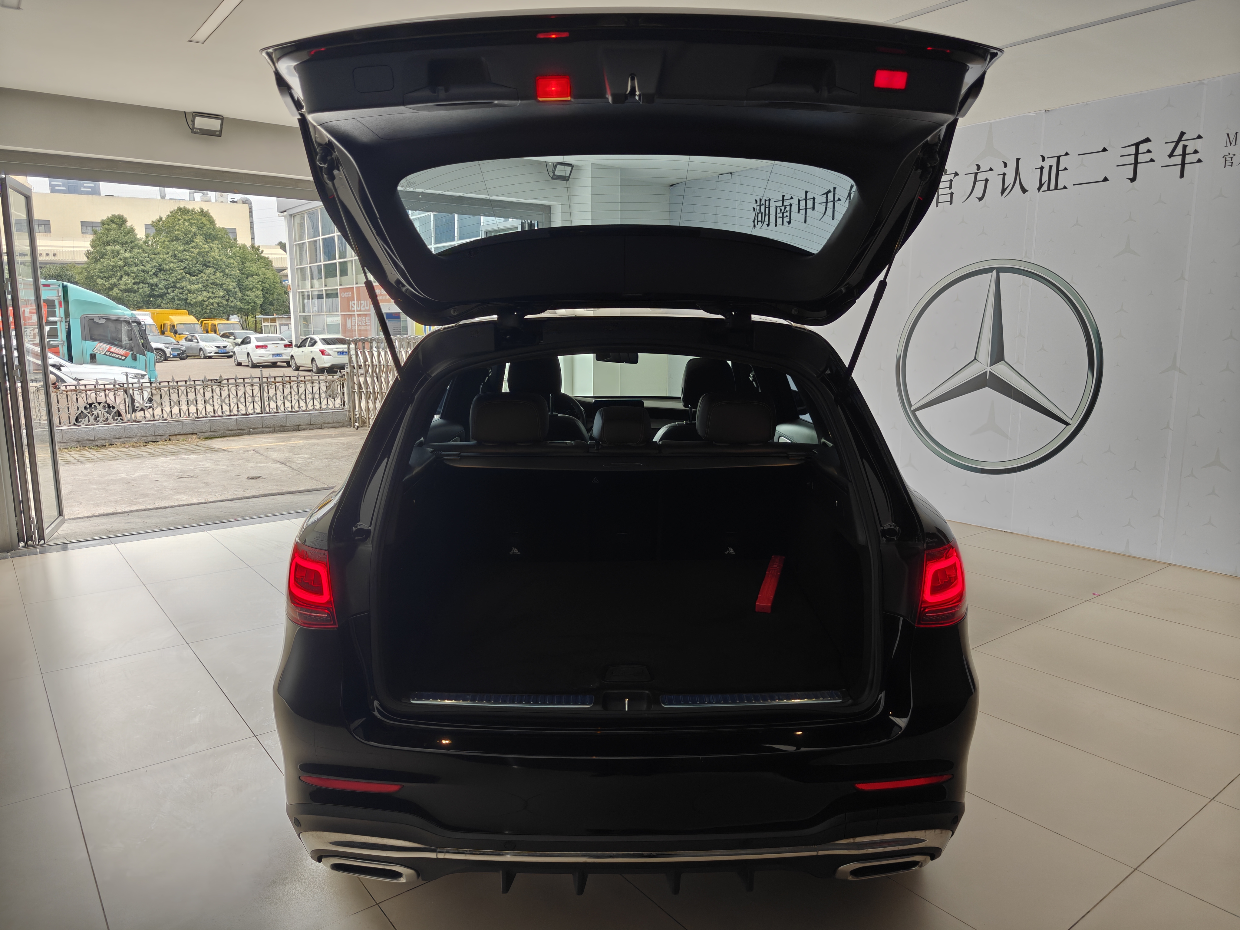 Mercedes-Benz GLC Class 2022 car image #11