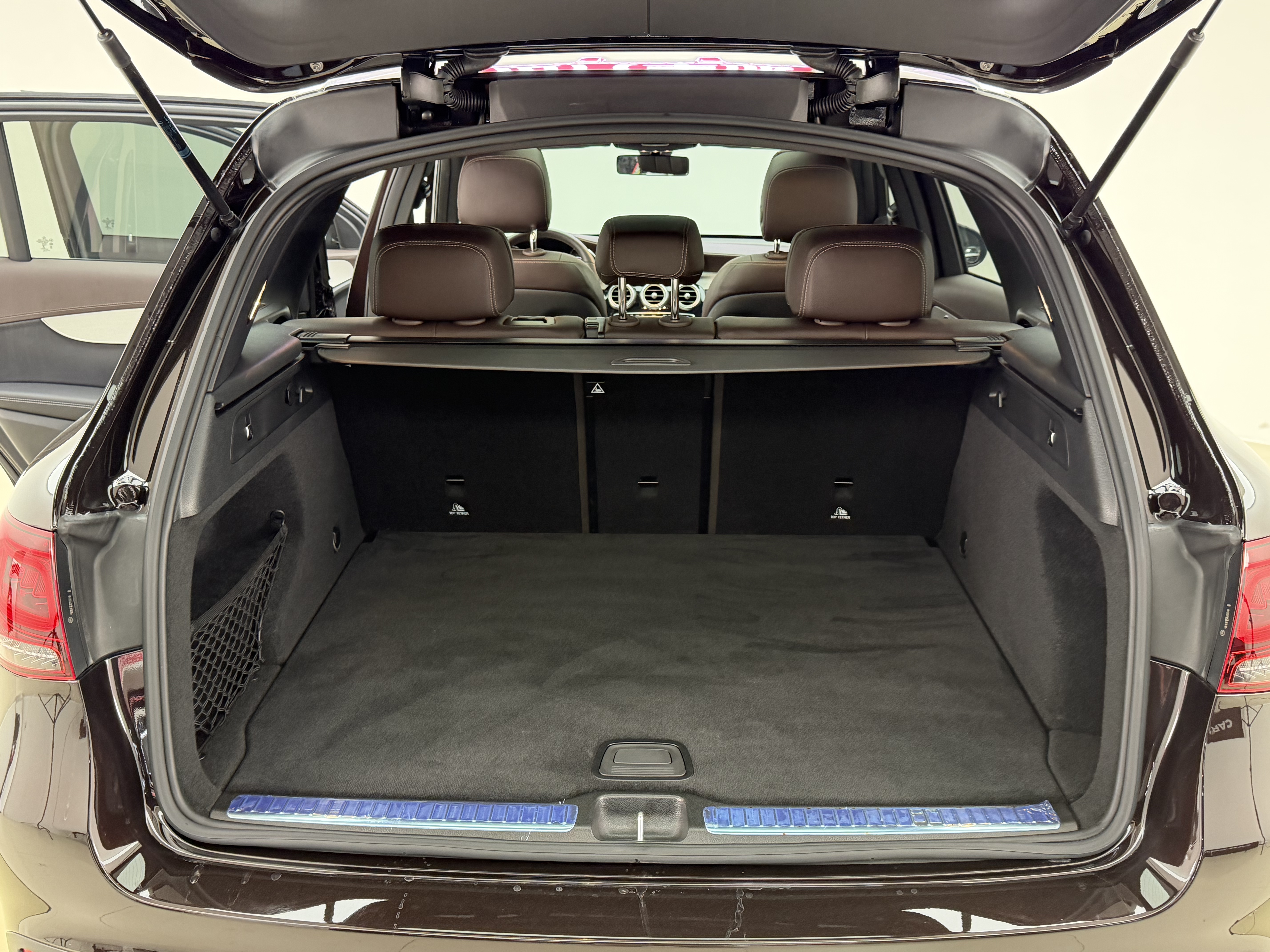 Mercedes-Benz GLC Class 2022 صورة سيارة #11