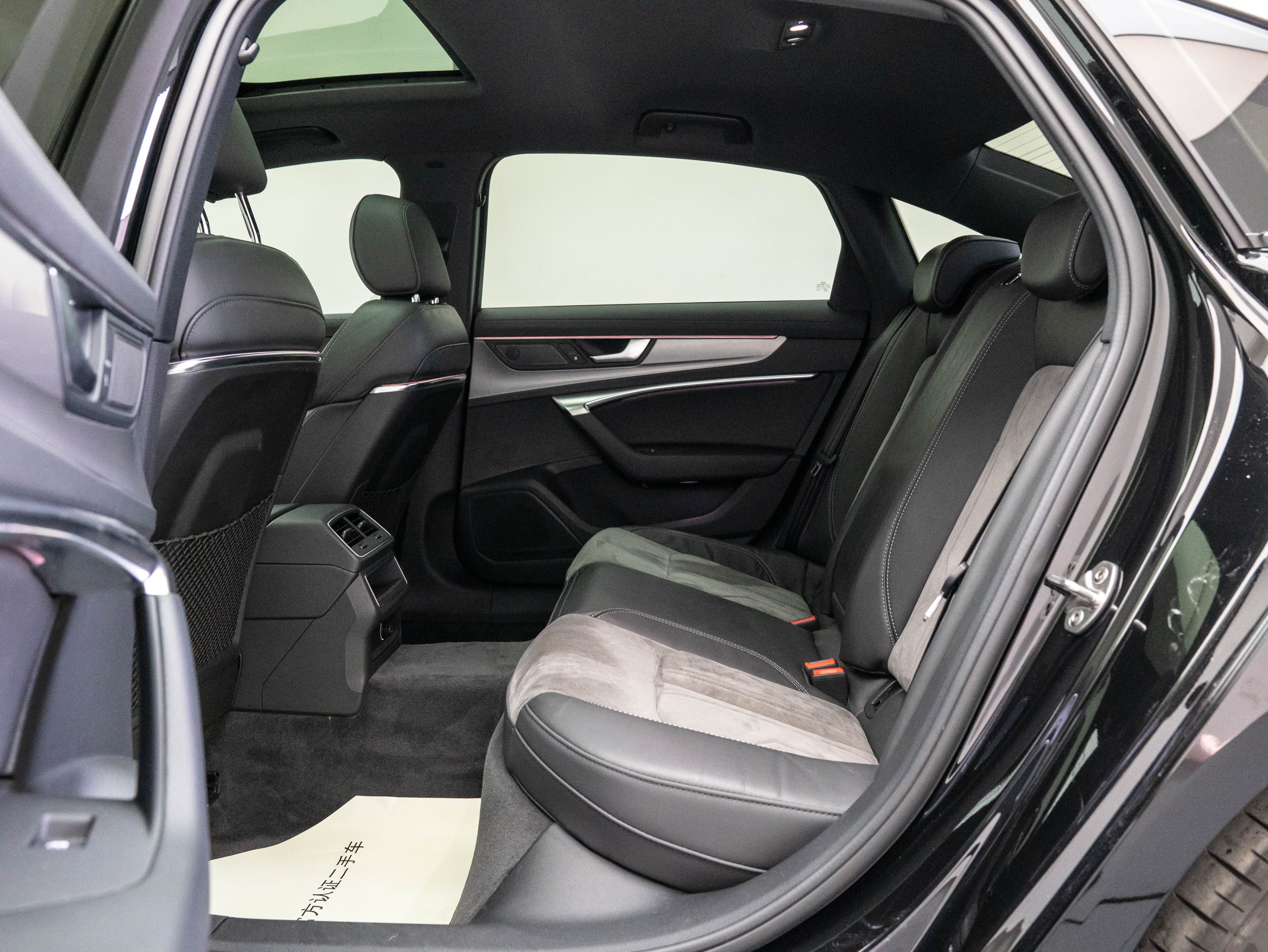 Audi A6L 2022 car image #11