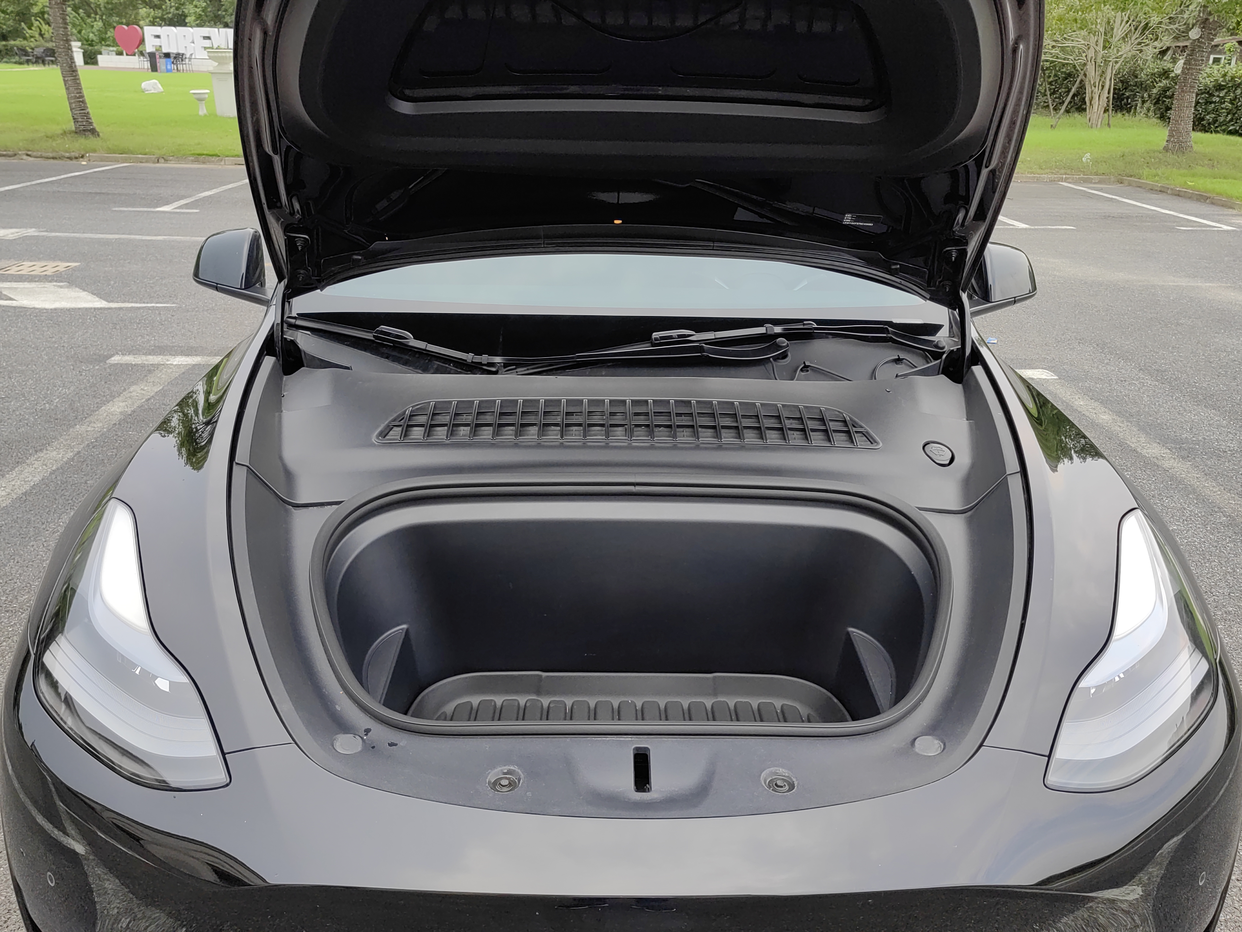 Tesla Model Y 2022 #11 Tesla Model Y 2022 car image #11