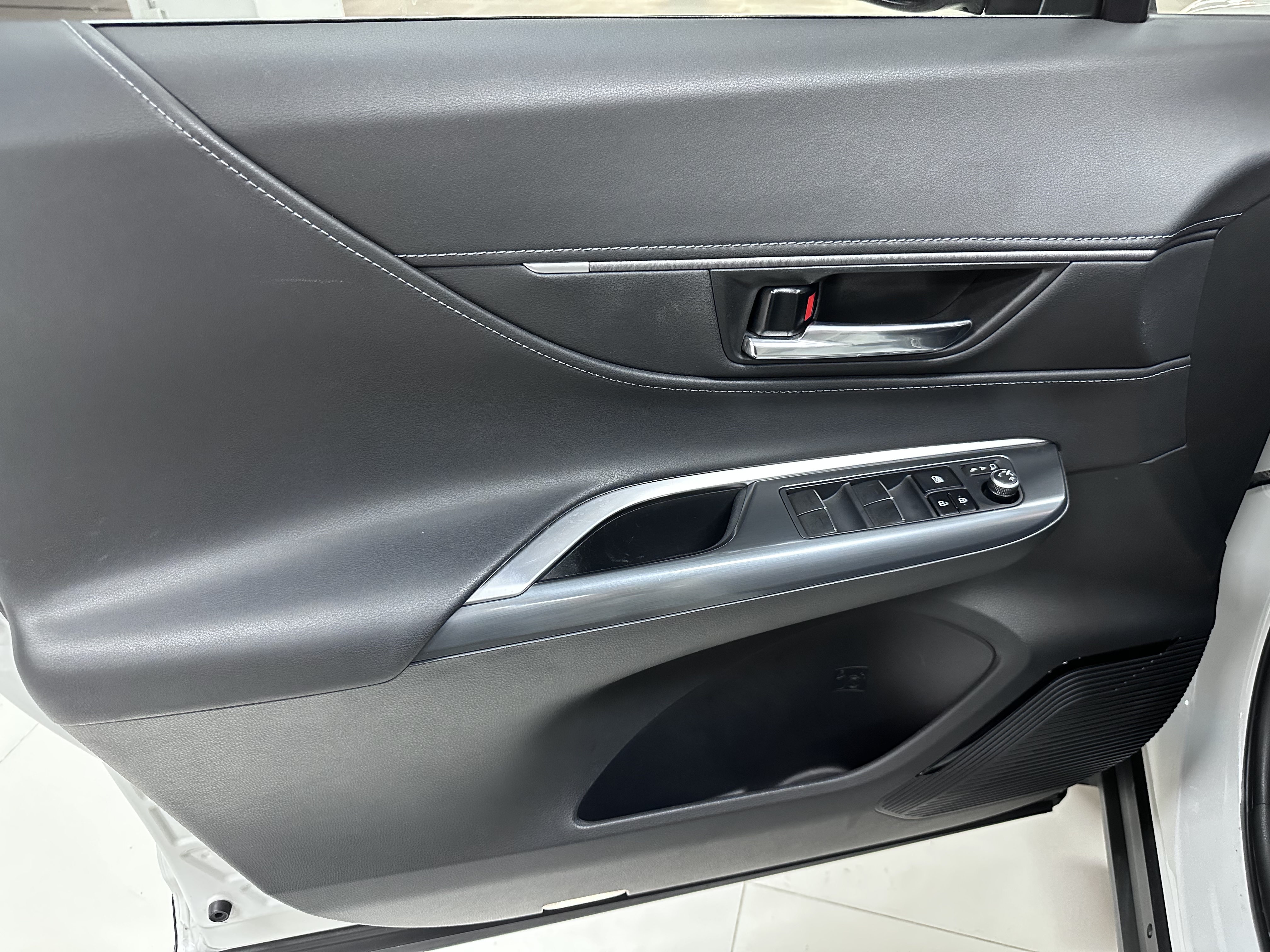 Toyota Harrier 2021 #11 Toyota Harrier 2021 car image #11