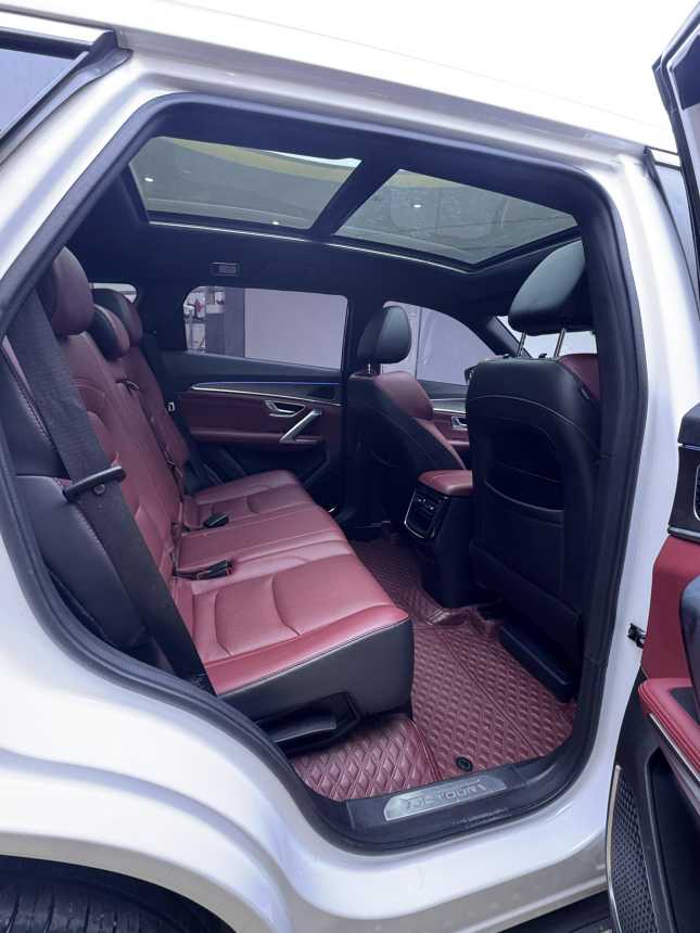 Jetour X70 PLUS 2022 car image #11