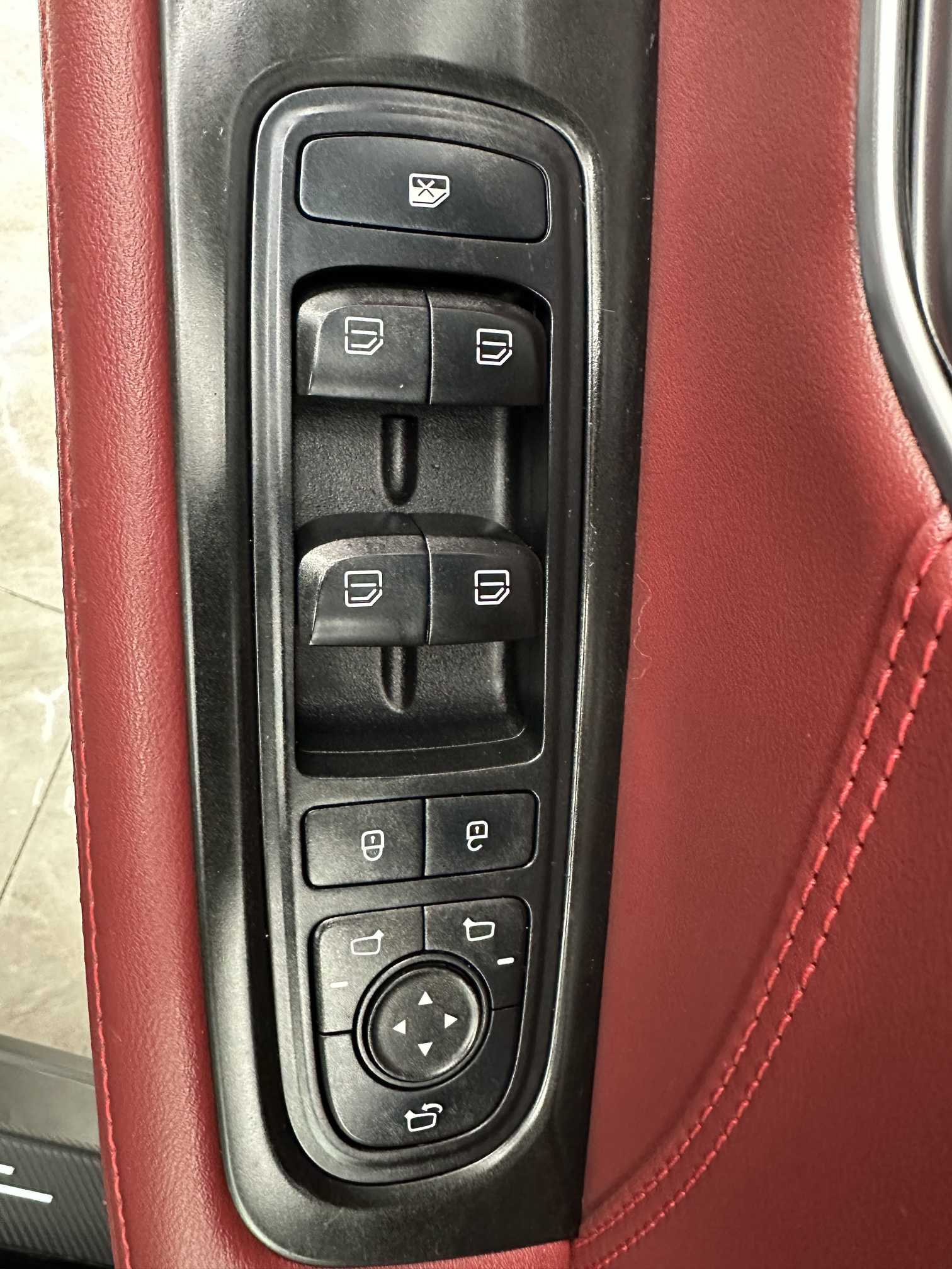 Jetour X70 PLUS 2022 car image #11