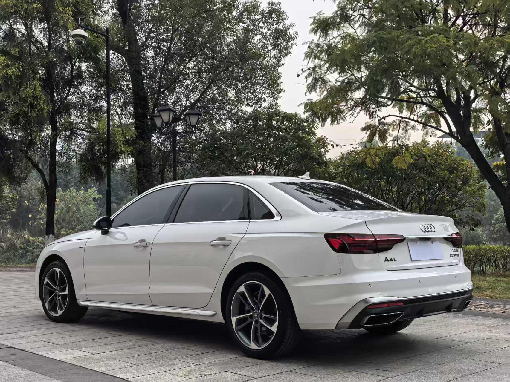 Audi A4L 2022 #11 Audi A4L 2022 car image #11