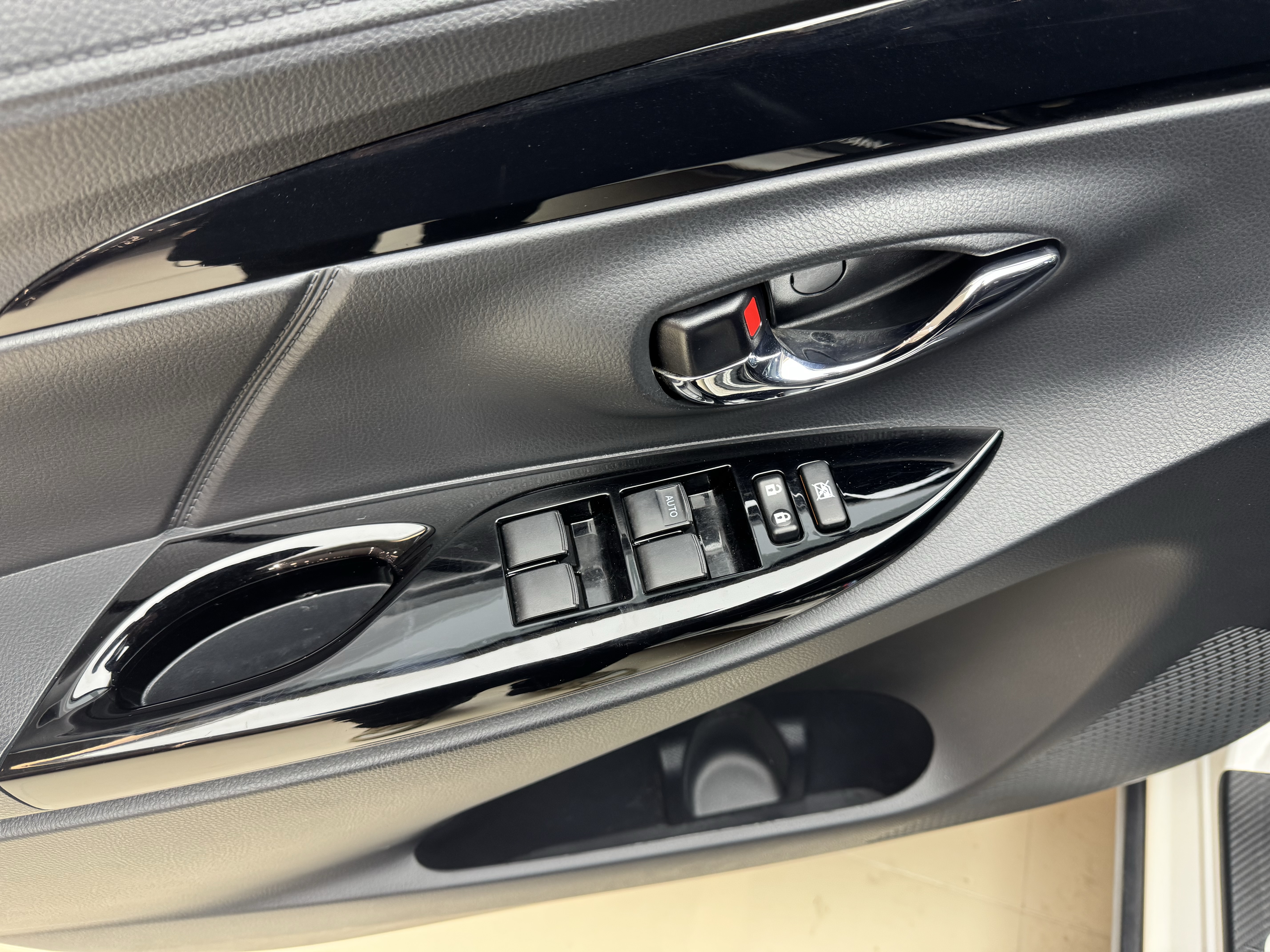 Yaris L Zhixuan 2022 car image #11