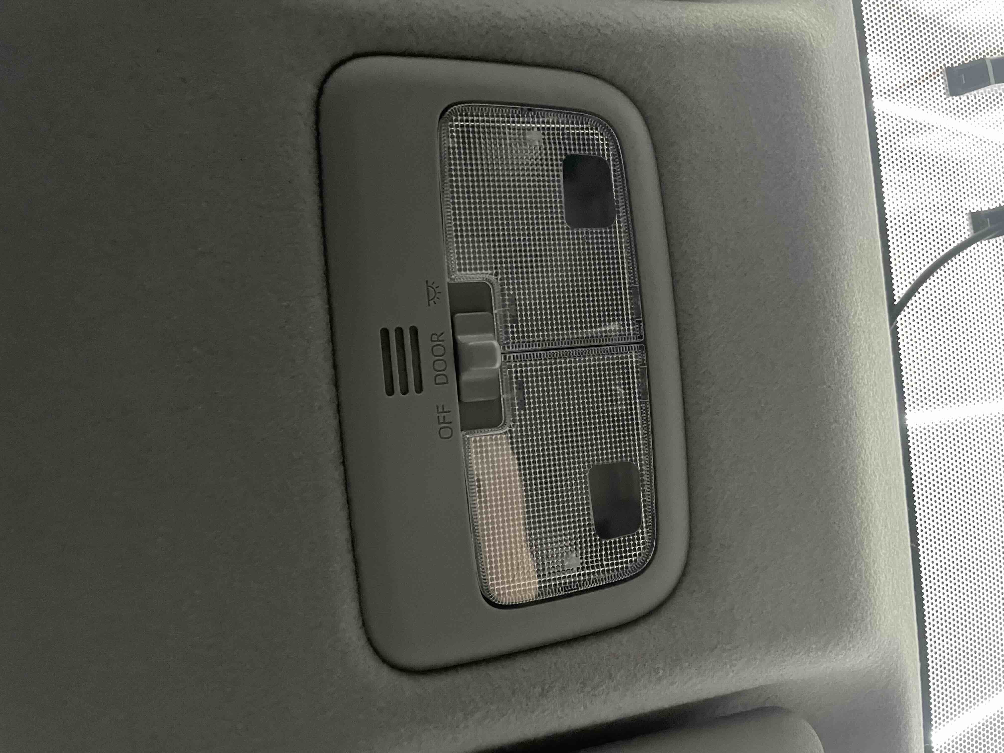 Yaris L Zhixuan 2022 #11 Yaris L Zhixuan 2022 car image #11