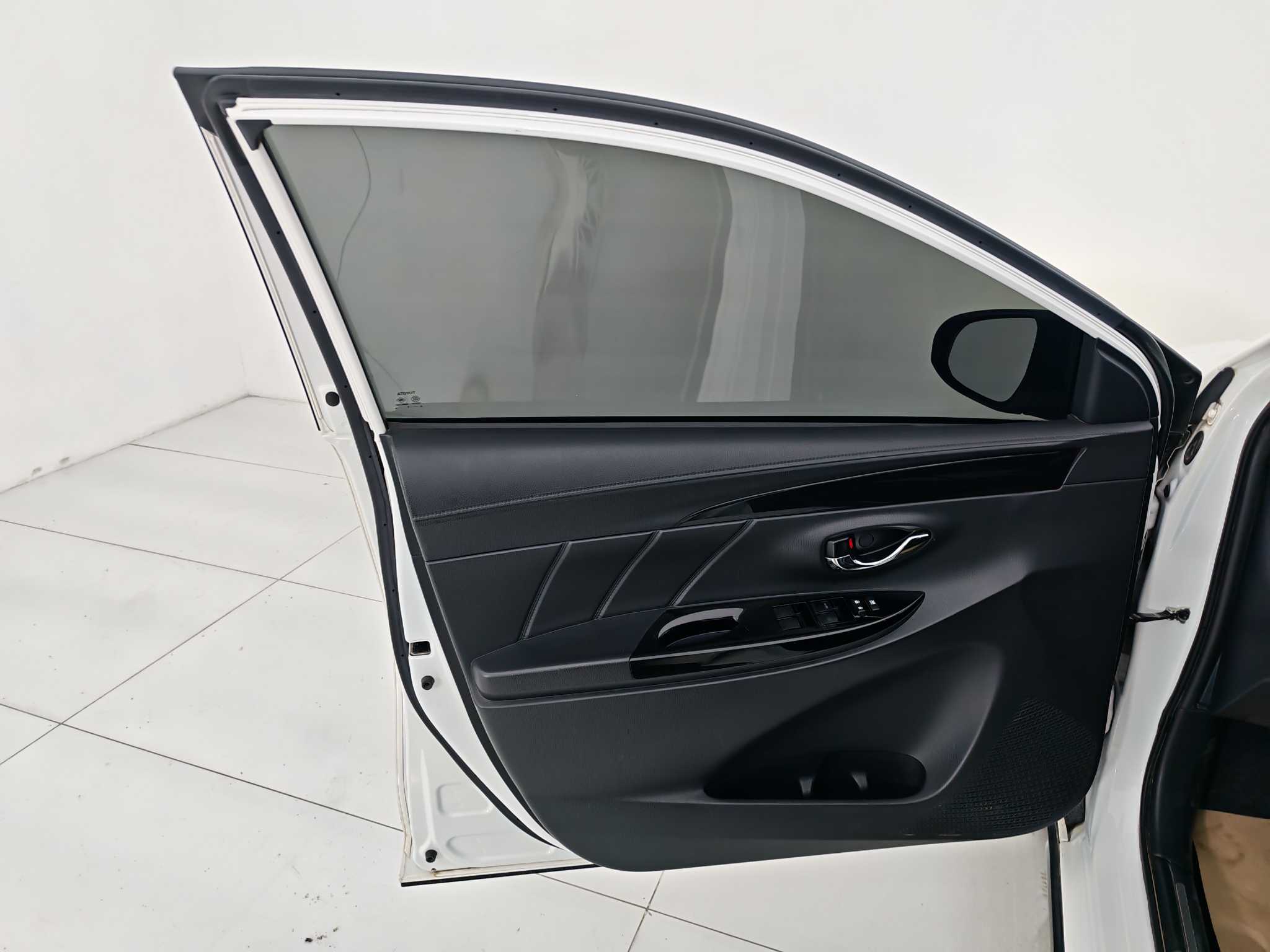 Toyota Yaris L Zhixuan 2022 #11 Toyota Yaris L Zhixuan 2022 imagem de carro #11