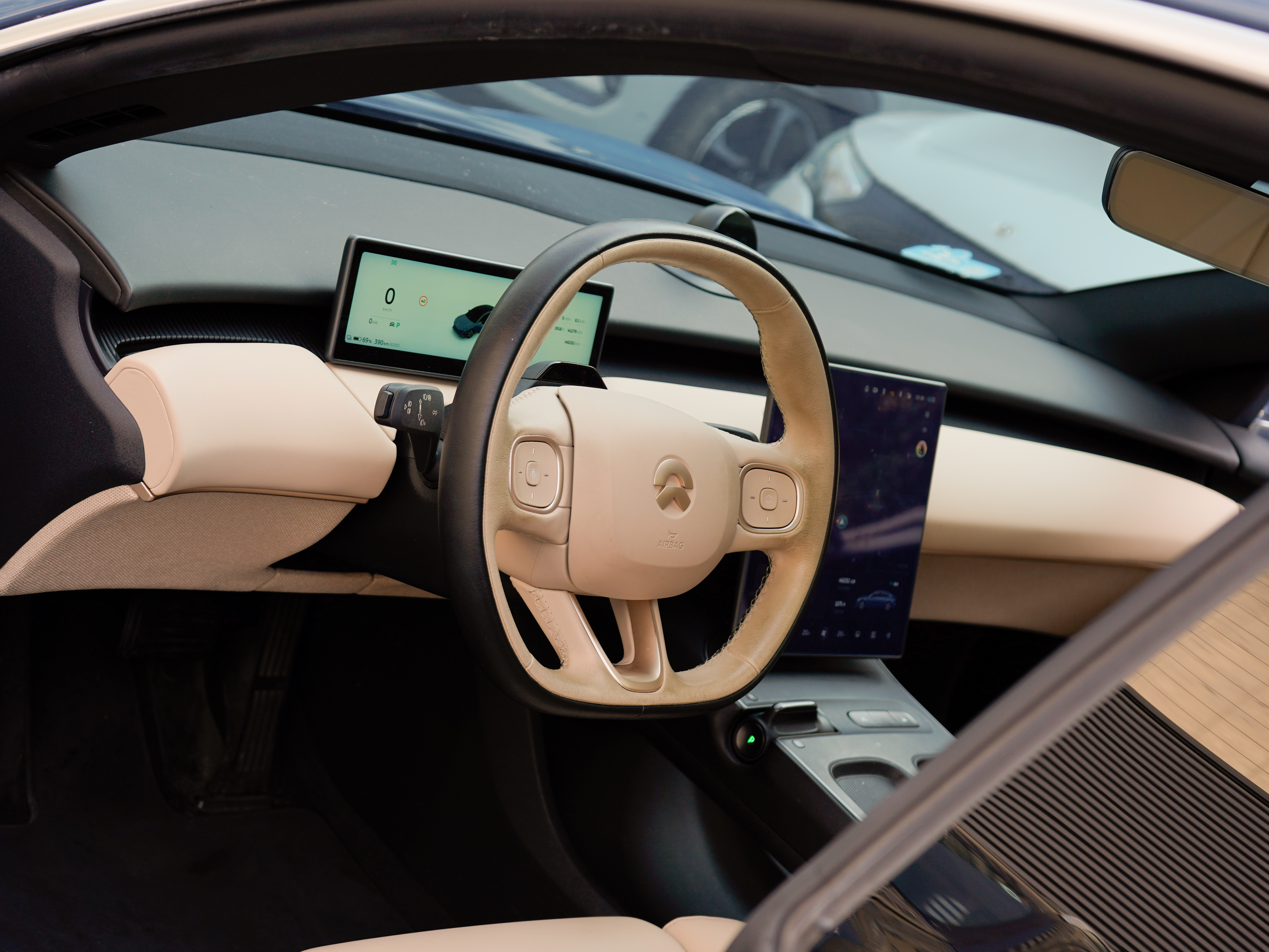 NIO ET5 2022 car image #11