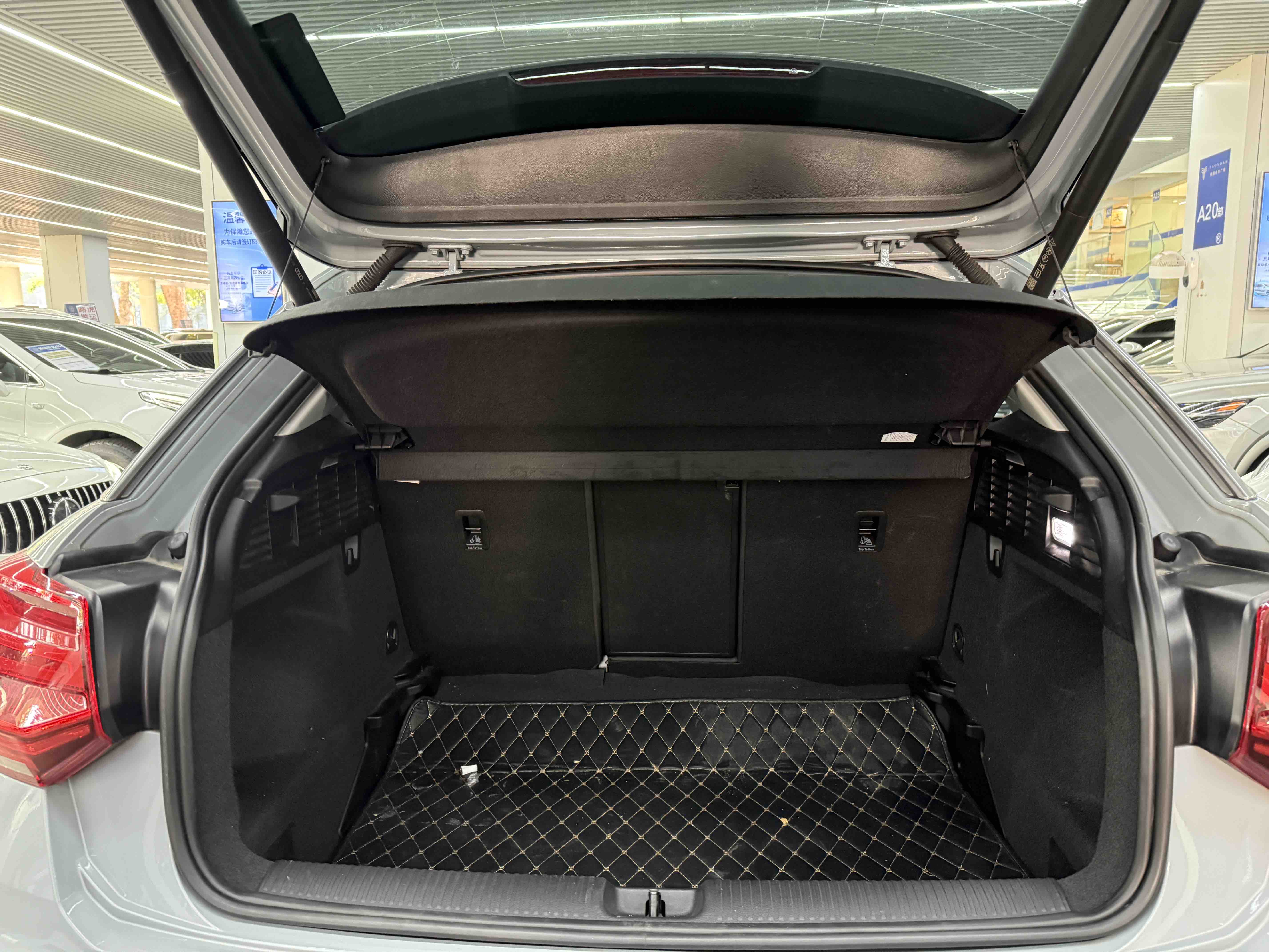 Audi Q2L e-tron 2022 #11 Audi Q2L e-tron 2022 car image #11