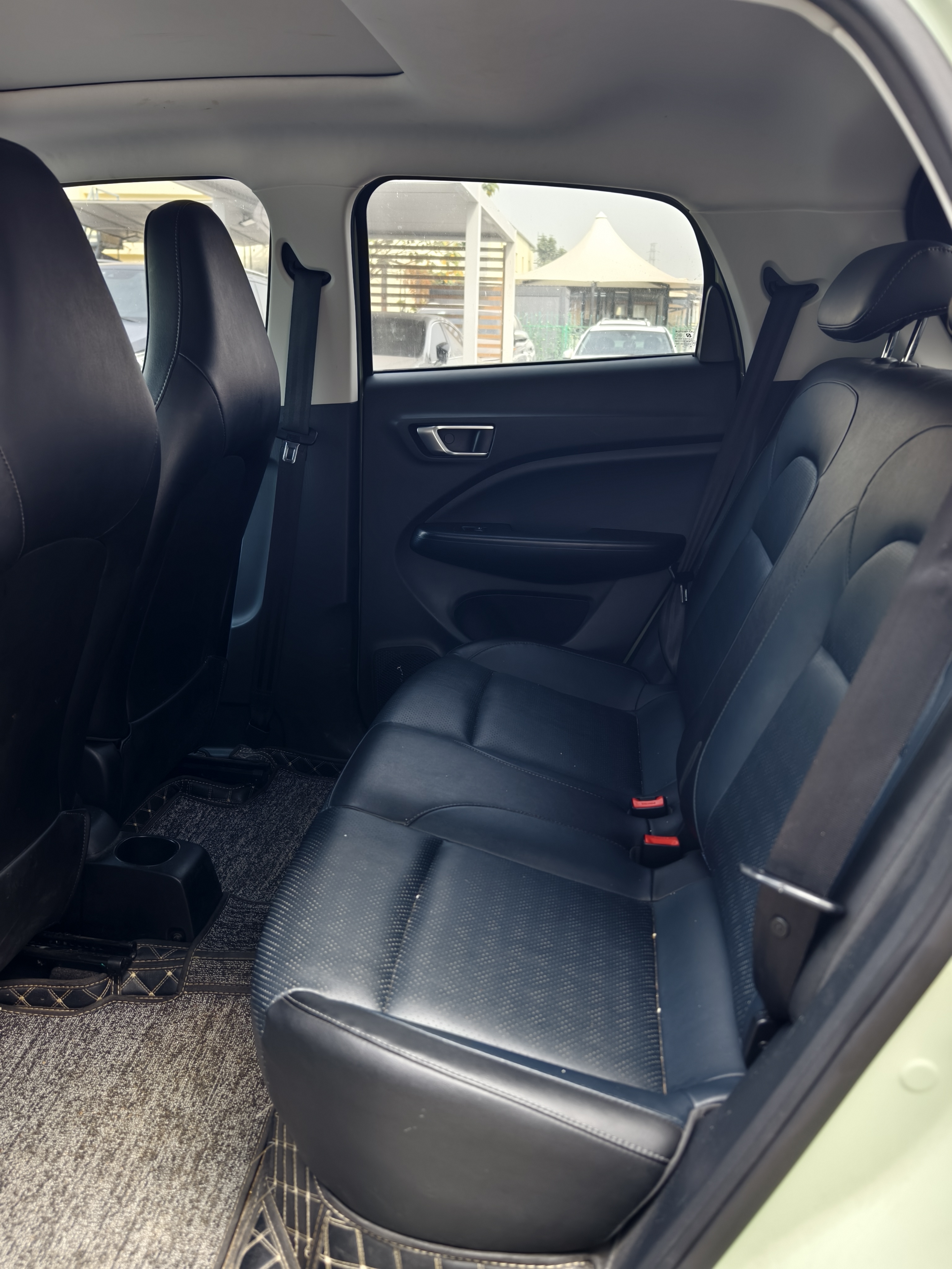 零跑汽车 零跑T03 2022 汽车图片 #11