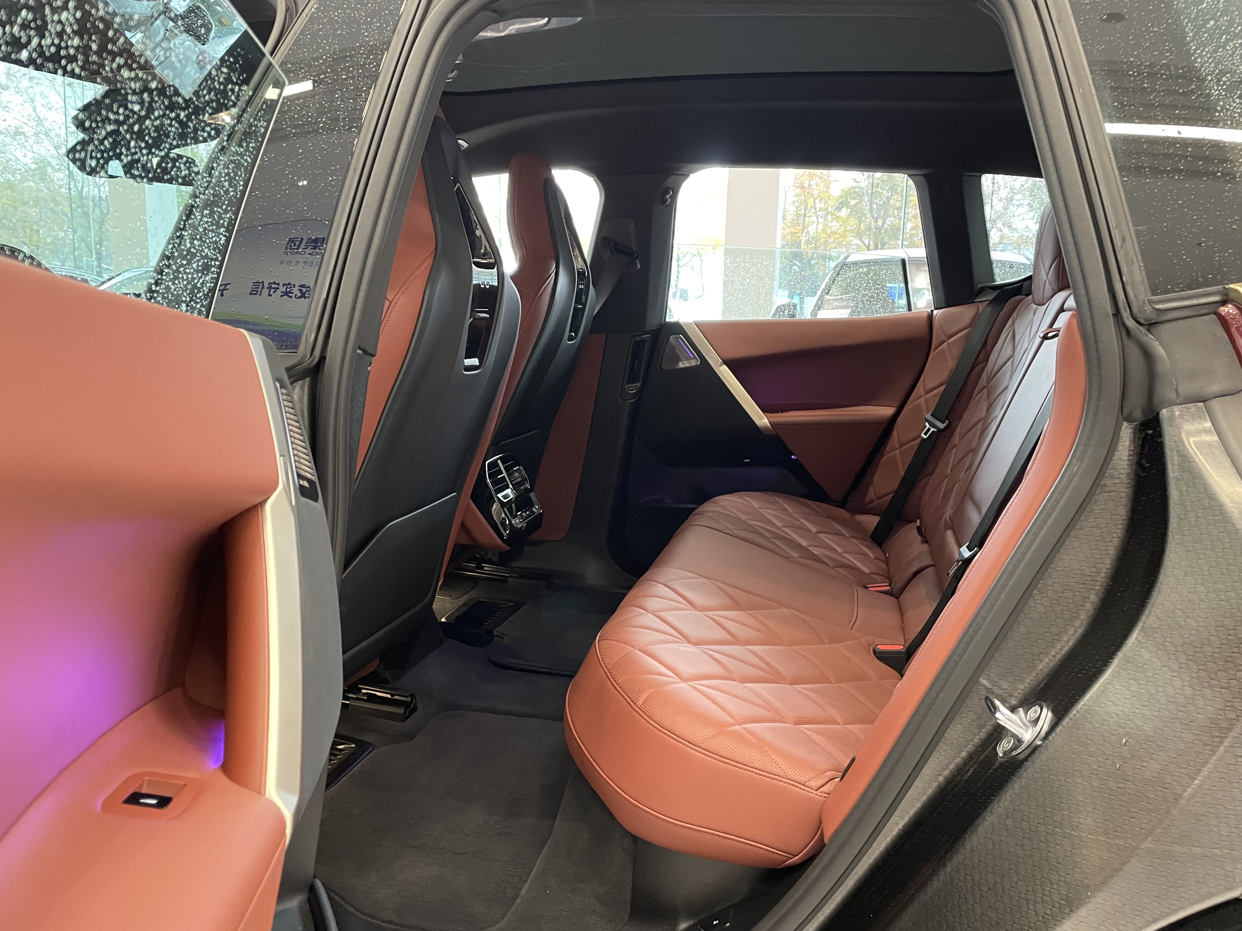 BMW iX M60 2023 car image #11