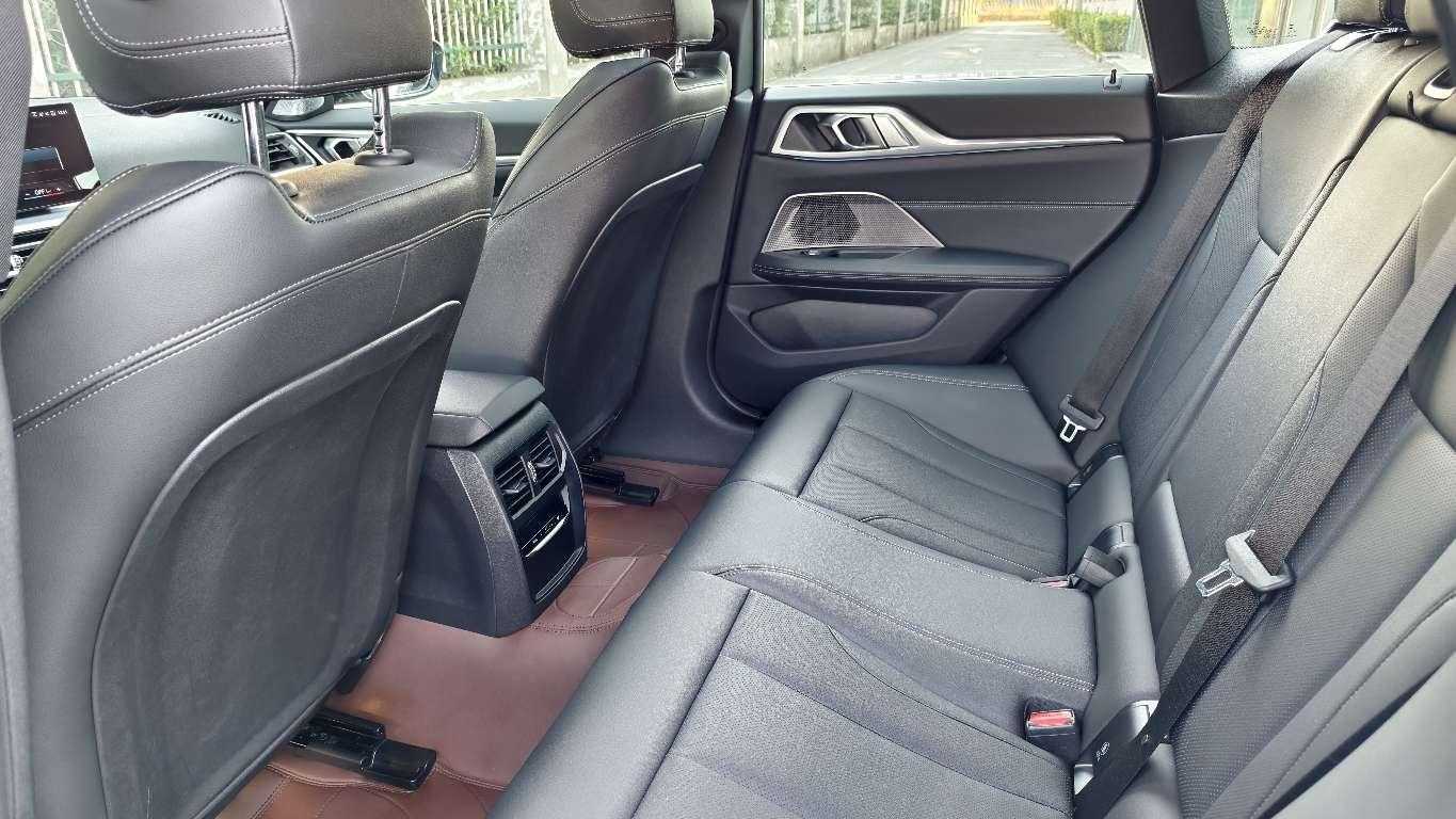 BMW i4 2023 #11 BMW i4 2023 car image #11