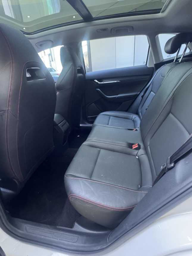 Skoda Kamiq 2022 imagen de coche #11