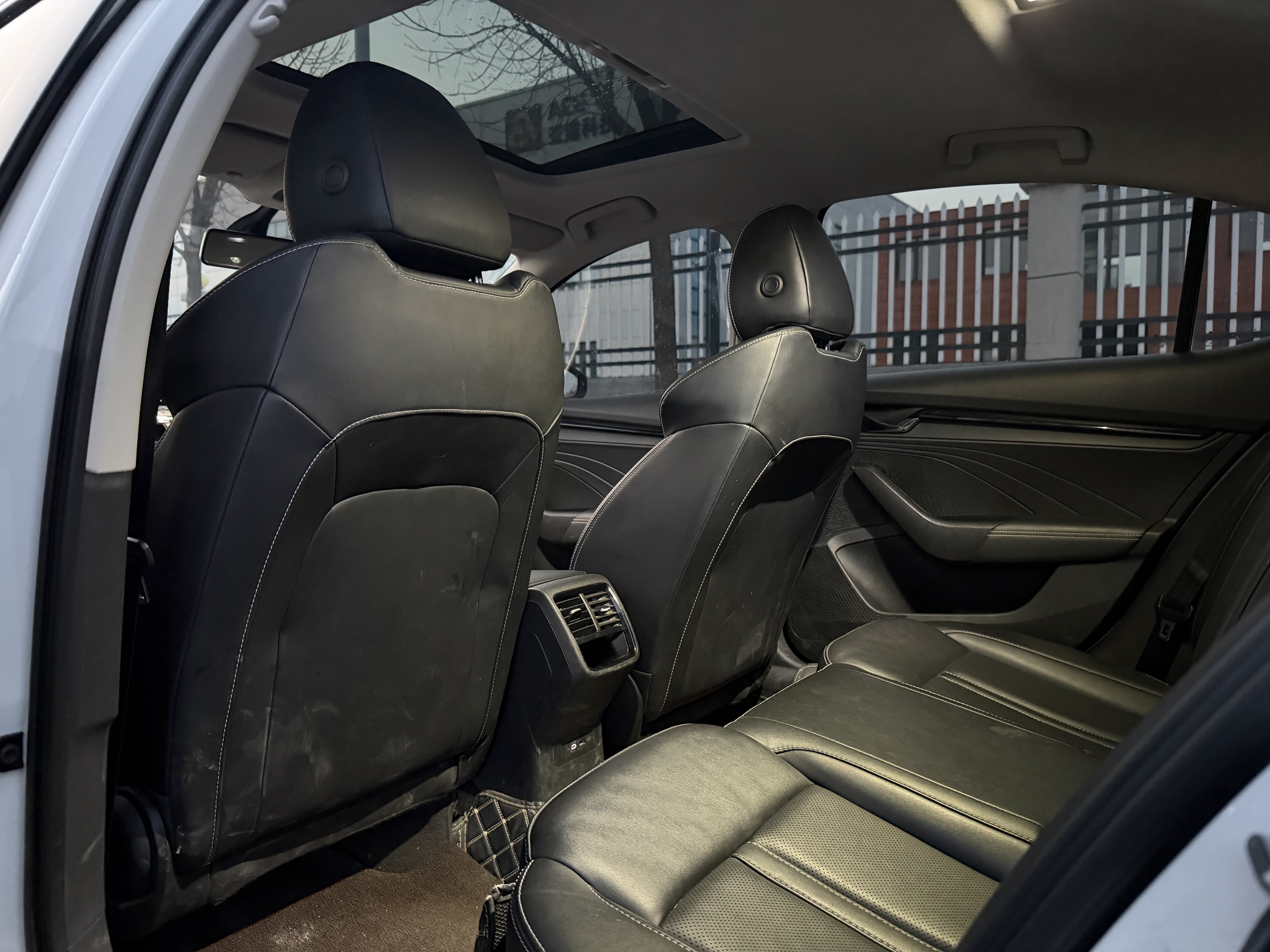 Skoda Octavia 2022 car image #11