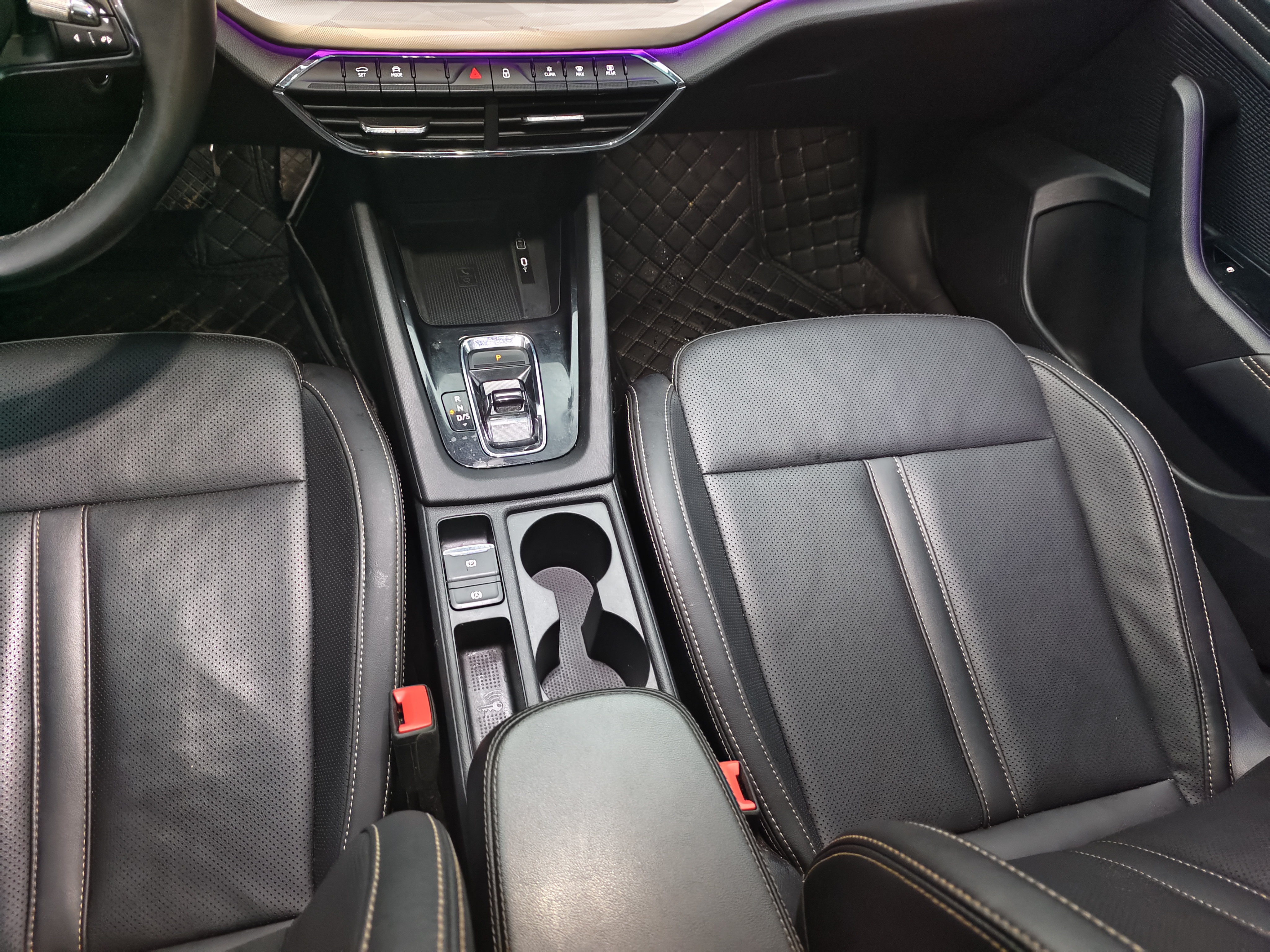 Skoda Octavia 2022 car image #11